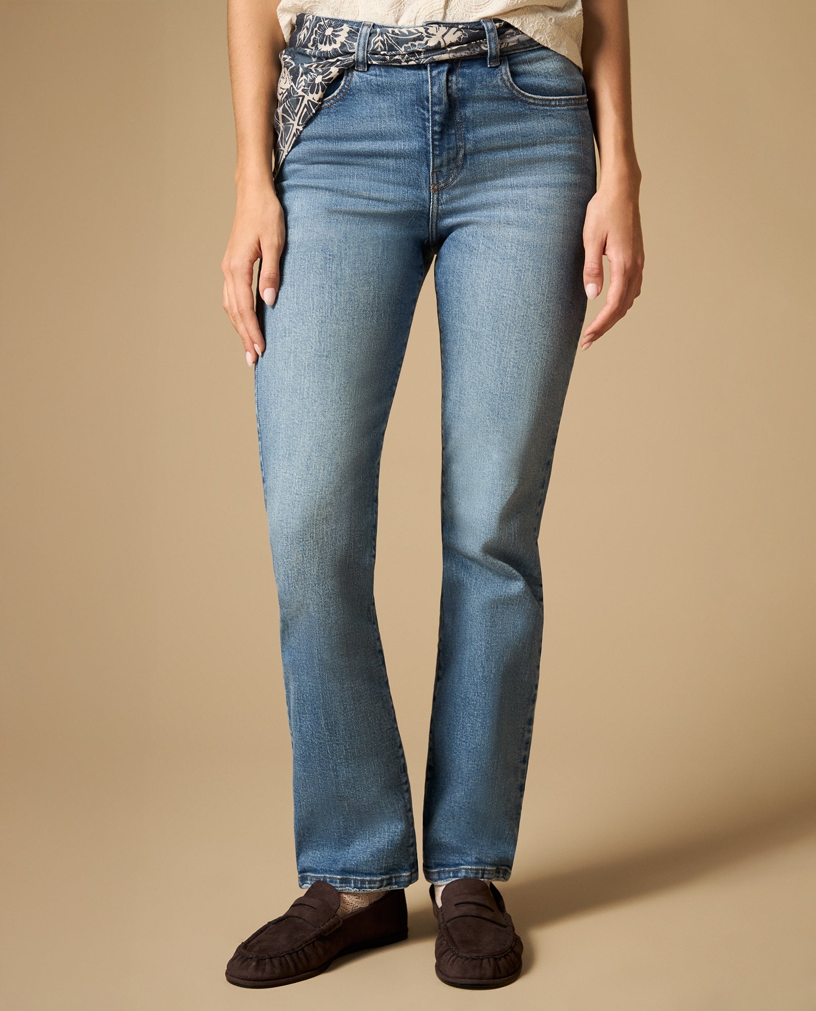 Jean straight con pañoleta incluida - Azul 34_672H000_AZU174027_3