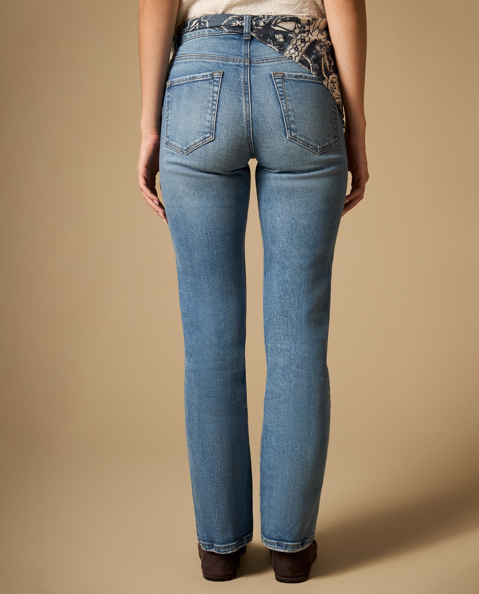 Jean straight con pañoleta incluida - Azul 34_672H000_AZU174027_5