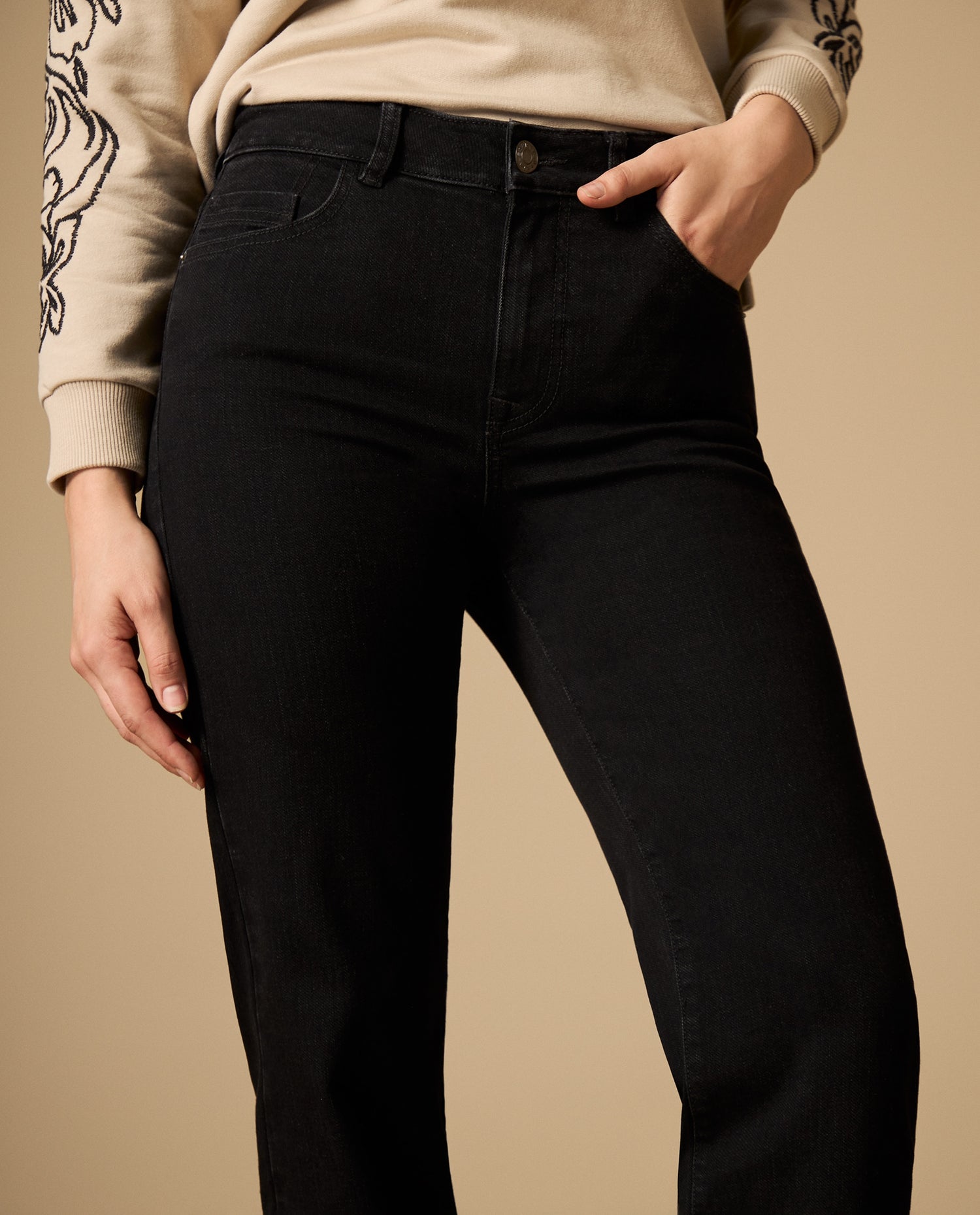 Jean straight tiro medio silueta recta - Negro