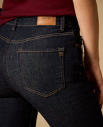Jean flare tiro medio con campana marcada - Azul