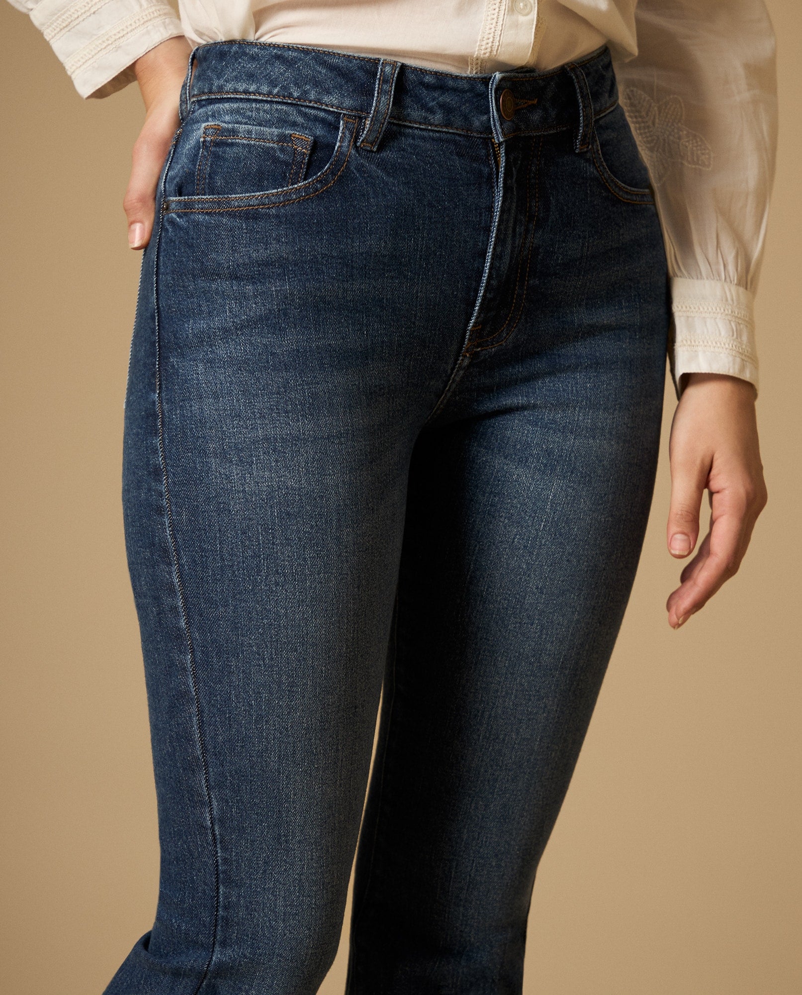 Jean flare largo regular tiro medio - Azul 34_672H007_AZU193933_4