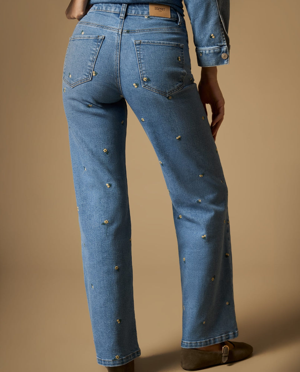 Jean straight leg bordado con detalle floral - Azul 34_672H031_AZU134110_4