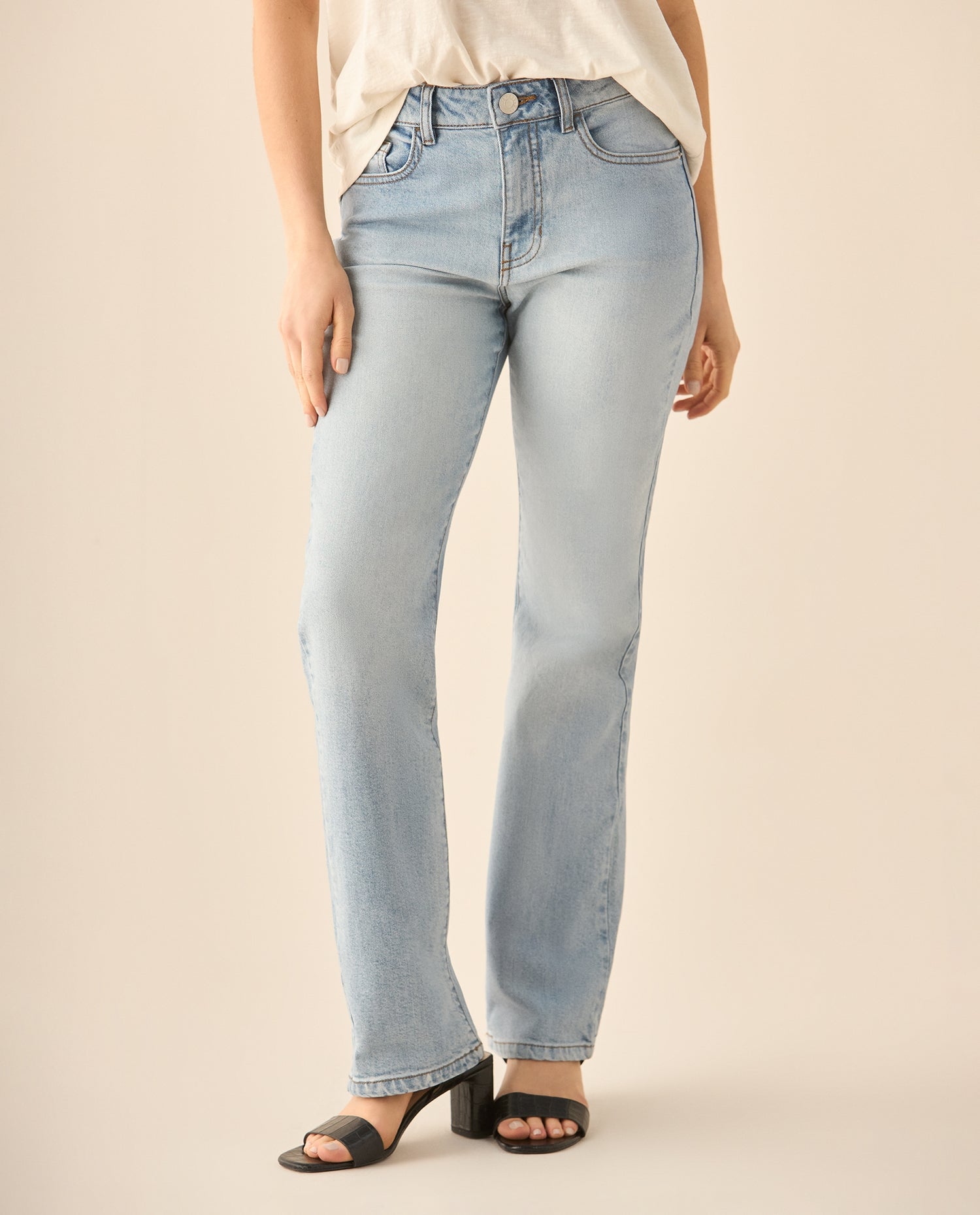 Jean Straight tono claro para mujer   - Azul