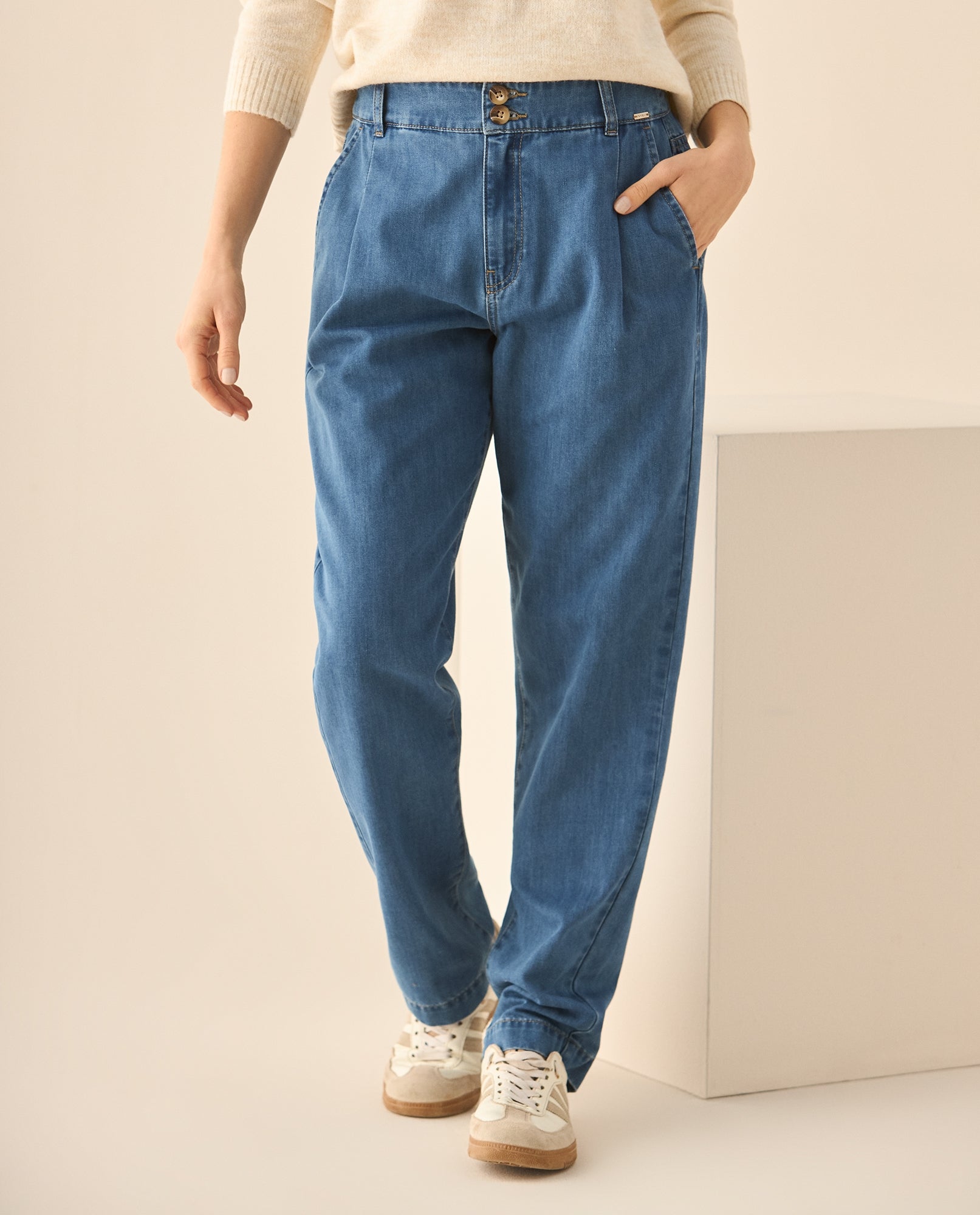 Jean tono medio con pretina lisa para mujer  - Azul 34_673G020_AZU193933_3
