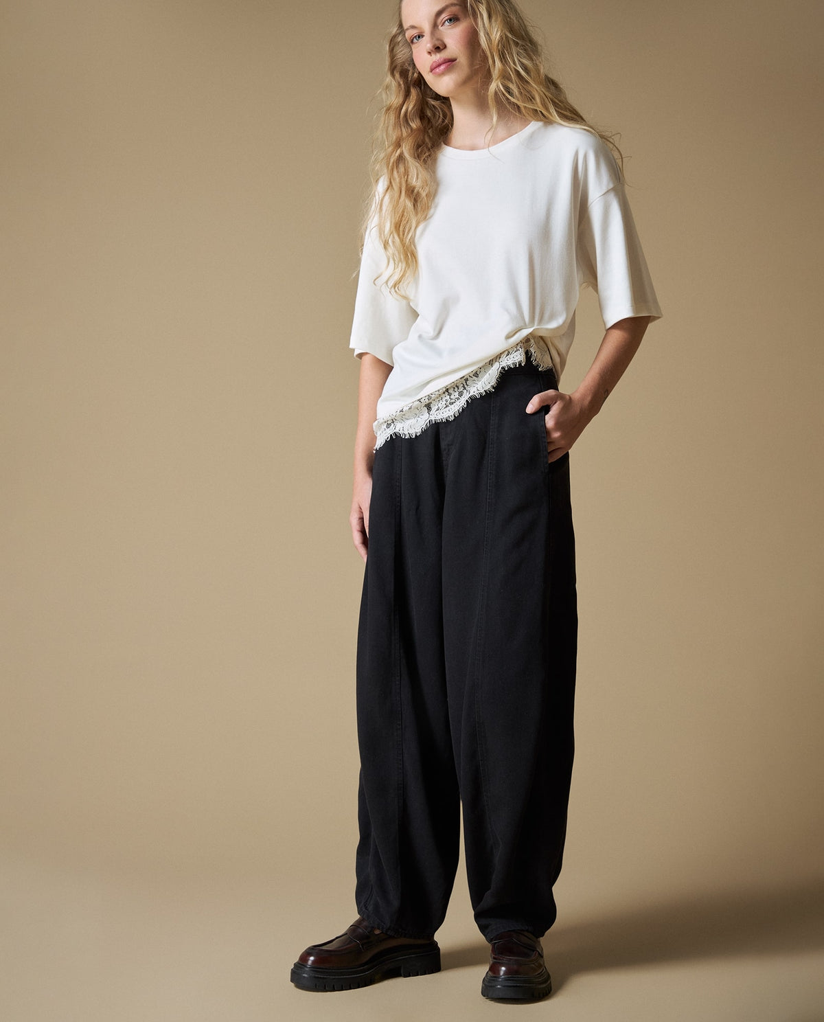 Jean Relaxed Regular Lyocell - Negro 34_673H015_NEG193909_0