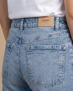 Jean Barrel Tiro Alto Stone Wash - Azul