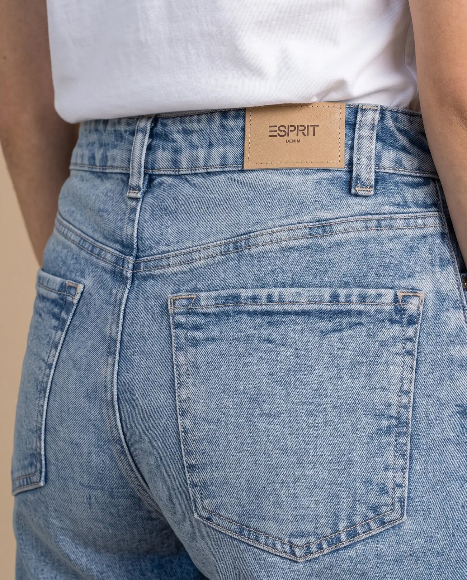 Jean Barrel Tiro Alto Stone Wash - Azul