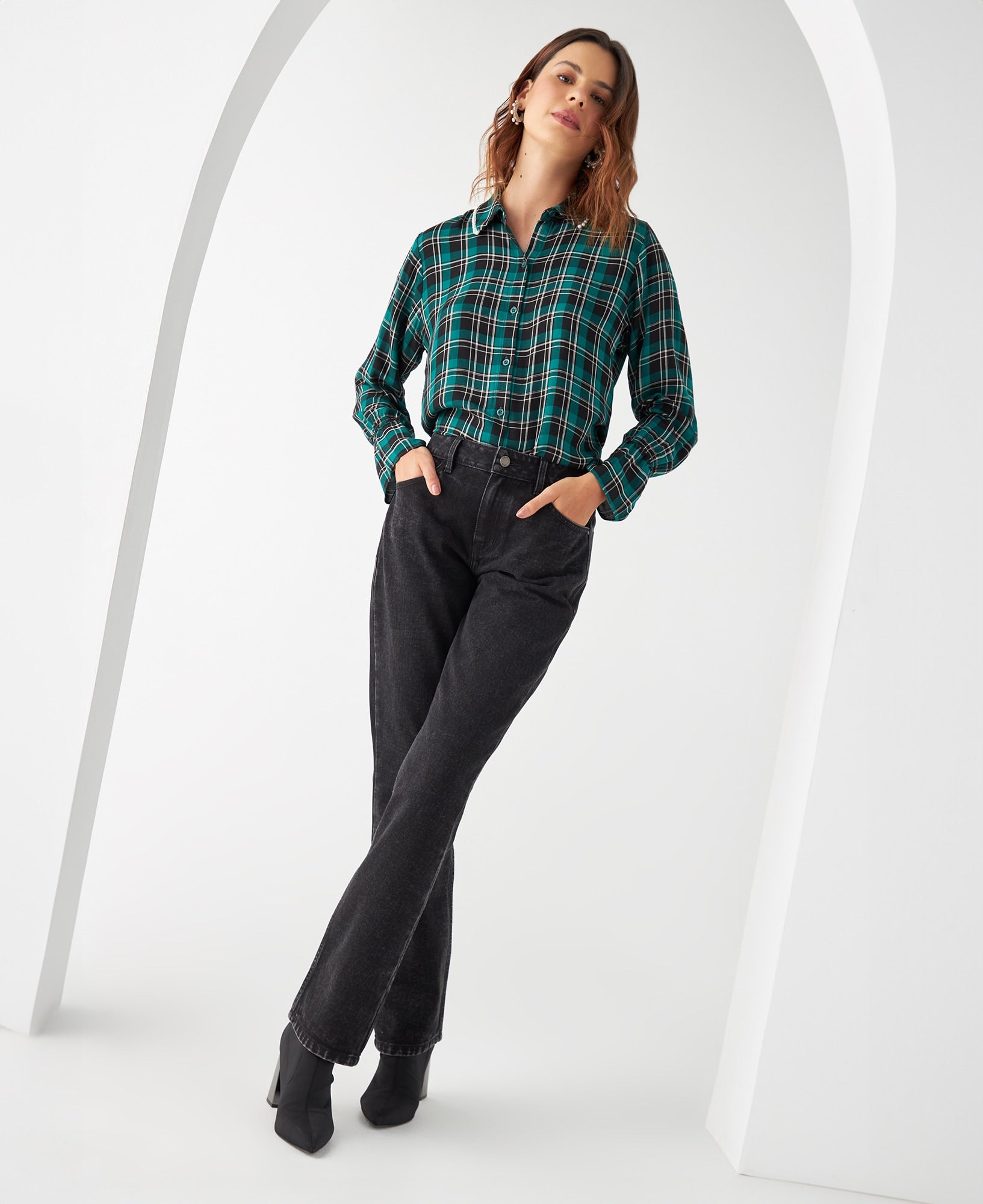 Jean Straight efecto vintage para mujer - Negro 34_679E014_NEG193909_0