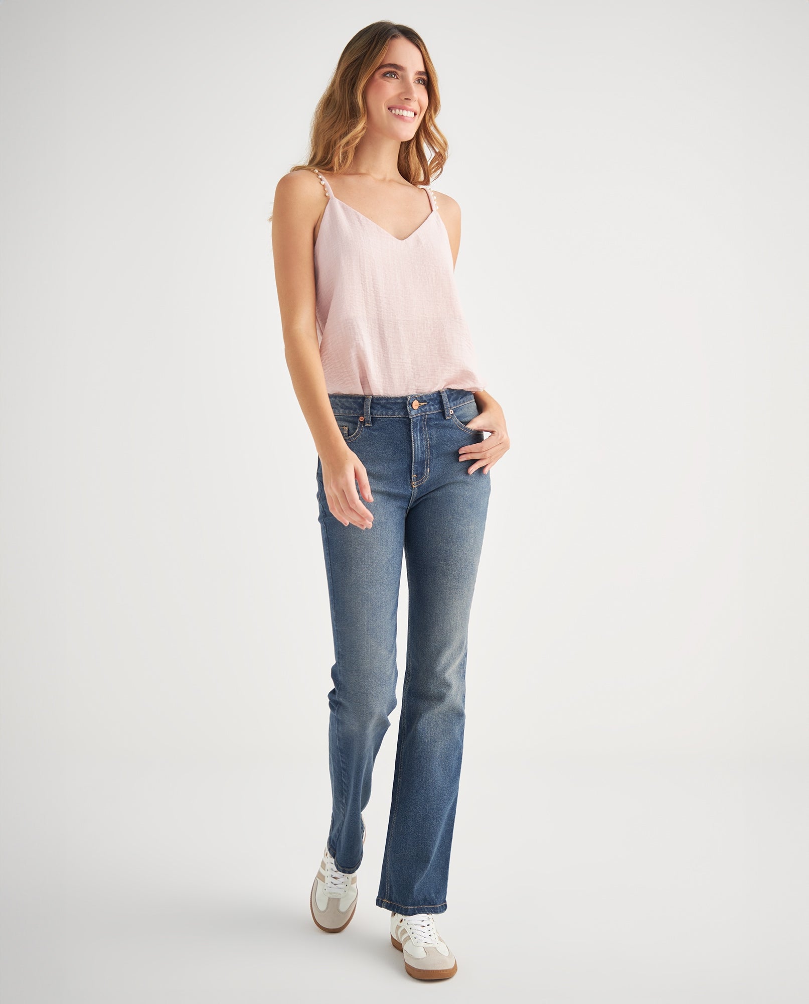 Jean Bootcut tono oscuro para mujer - Azul 34_679F003_AZU193933_0