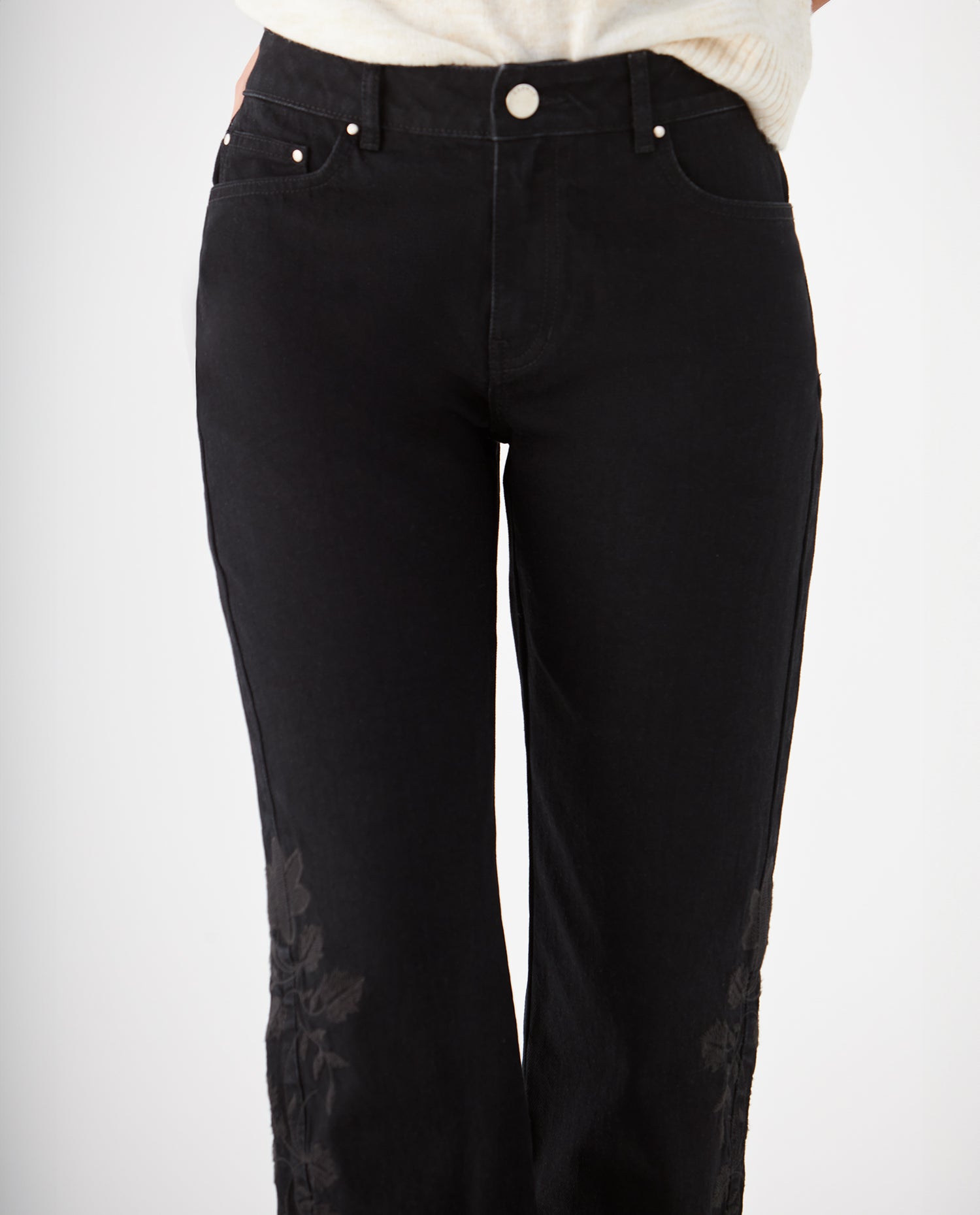 Jean Relaxed black denim para mujer - Negro