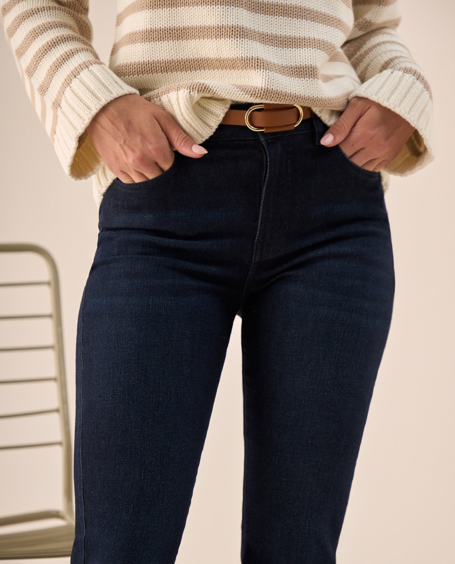 Jean Flare Azul Oscuro Tiro Alto - Azul