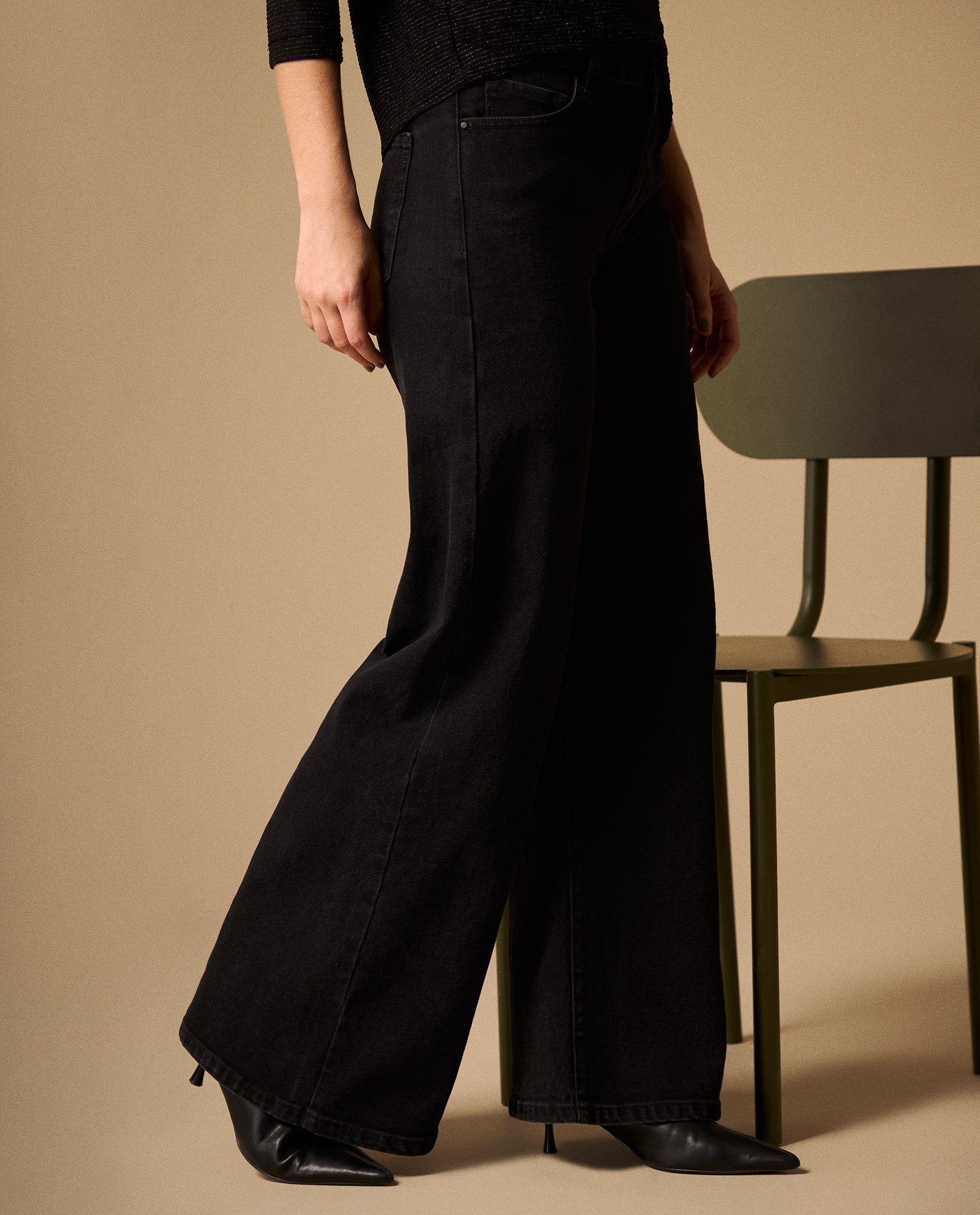 Jean Wide Leg Negro Intenso - Negro 34_679G023_NEG193909_4