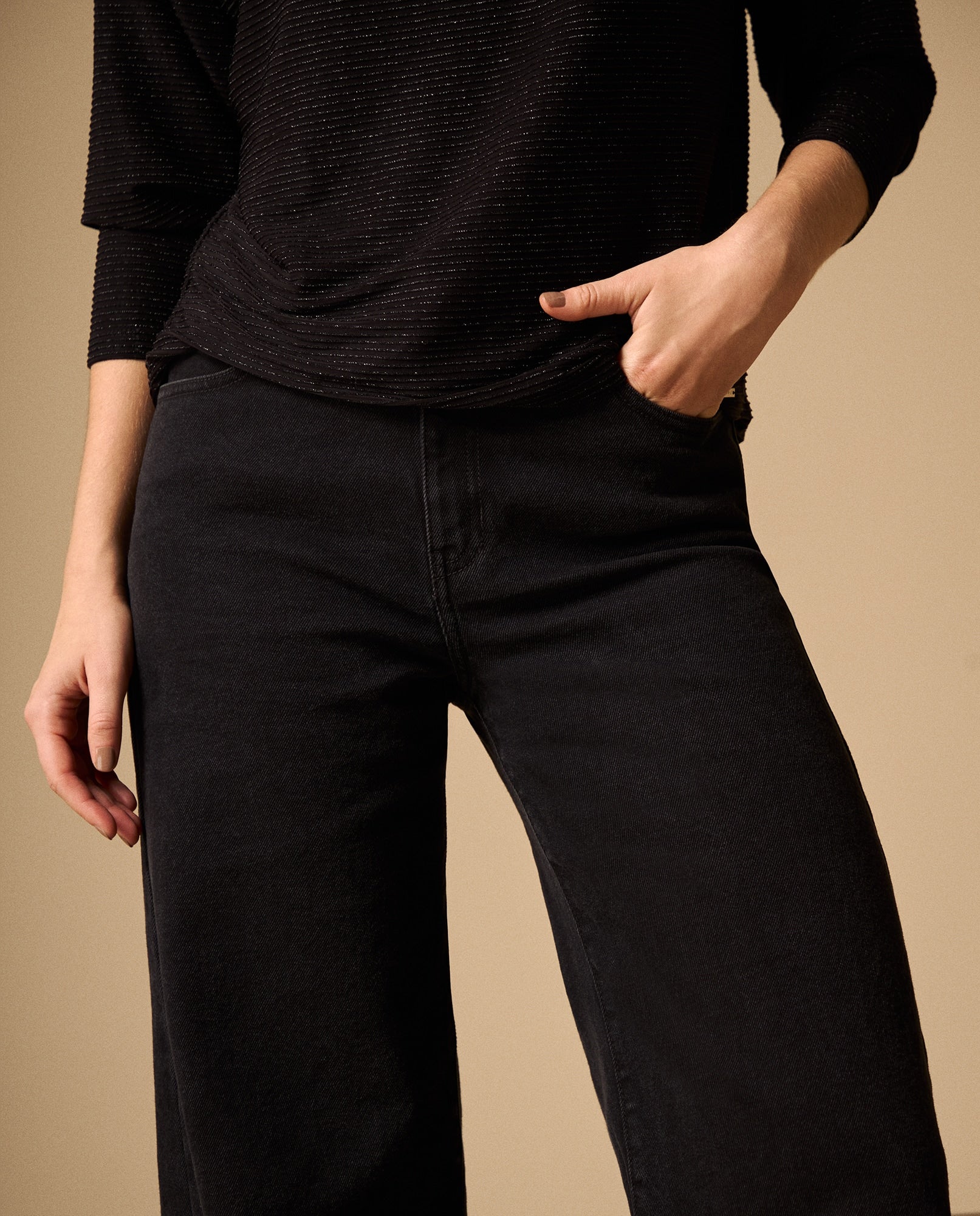 Jean Wide Leg Negro Intenso - Negro 34_679G023_NEG193909_5