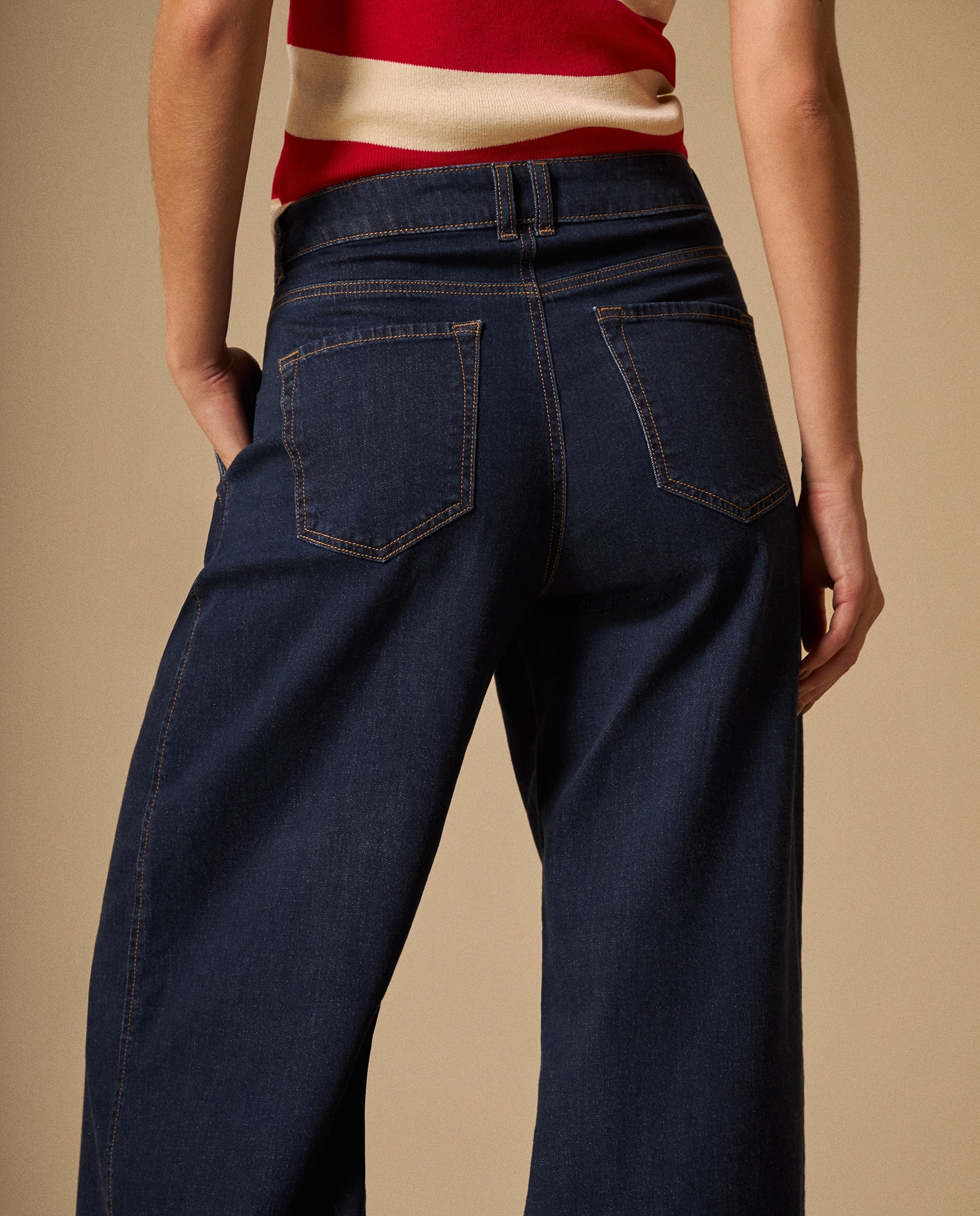 Jean Wide Leg Azul Oscuro con Costuras Doradas - Azul 34_679G028_AZU193933_6