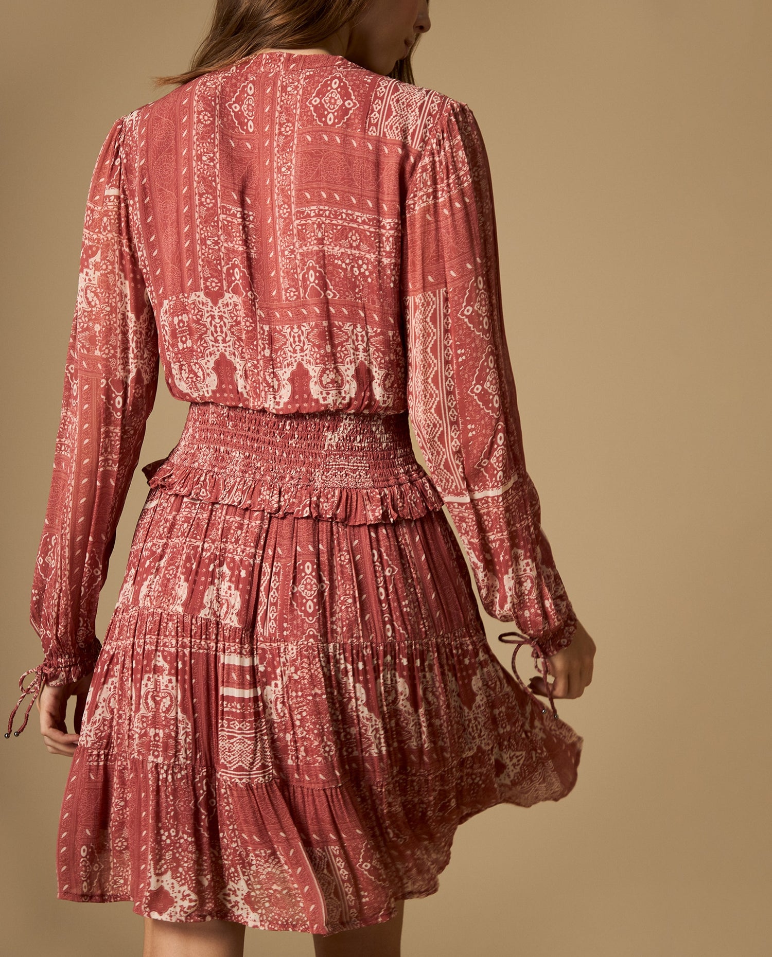 Vestido largo bordado con tiras - Rosa