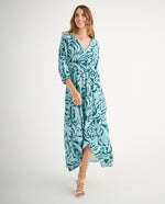 Vestido con diseño cruzado en frente - Verde