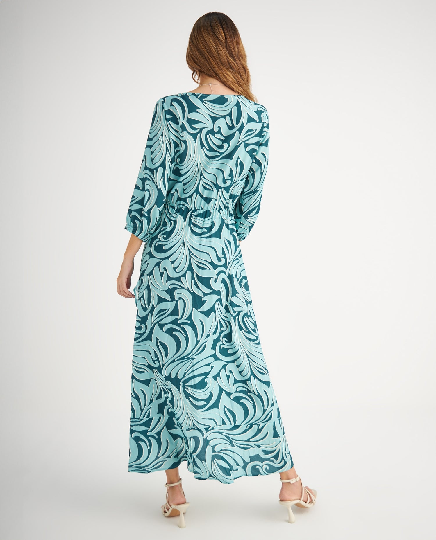 Vestido con diseño cruzado en frente - Verde