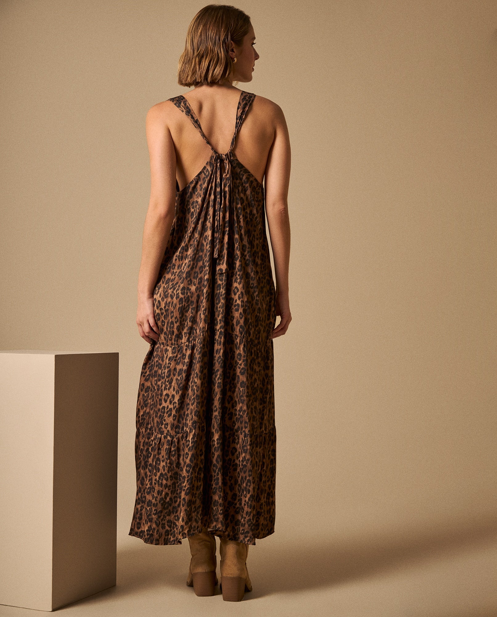 Vestido Largo Animal Print con Tirantes Cruzados - Beige 34_699G017_BEI161315_5