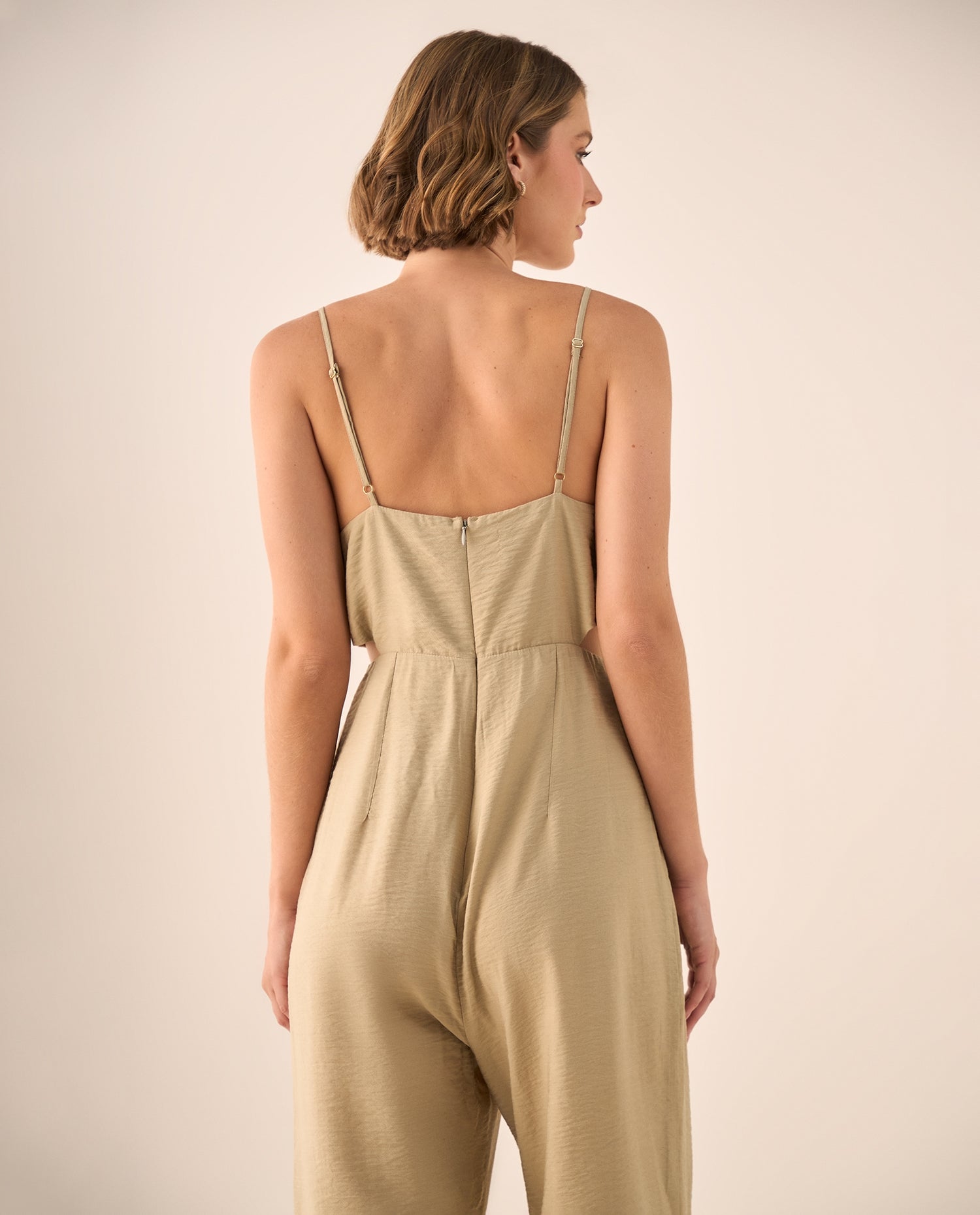 Enterizo Beige con Detalle Cut-Out Lateral - Beige