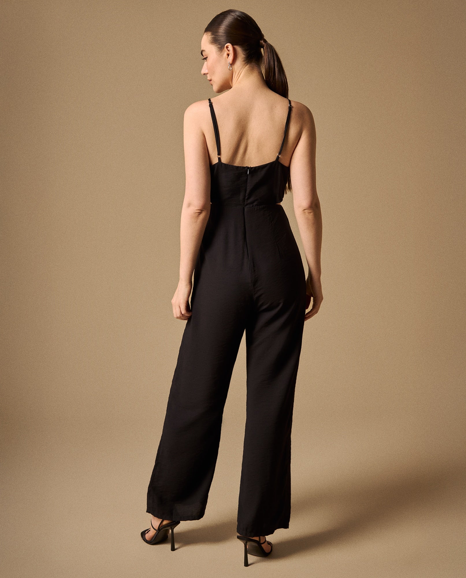 Enterizo Beige con Detalle Cut-Out Lateral - Negro 34_699G020_NEG190303_4