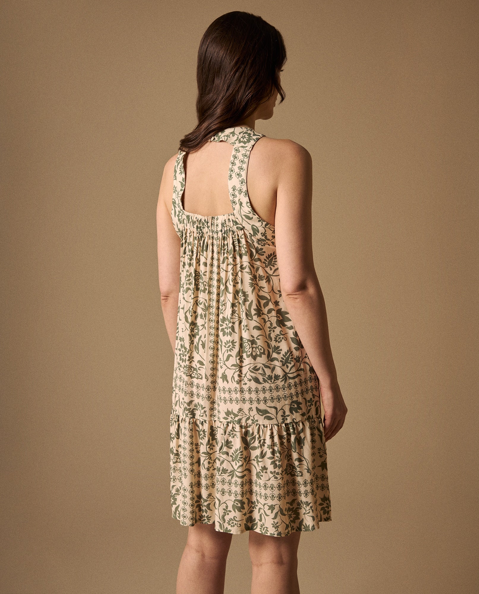 Vestido Floral con Volante - Blanco 34_699G022_BLA114202_5