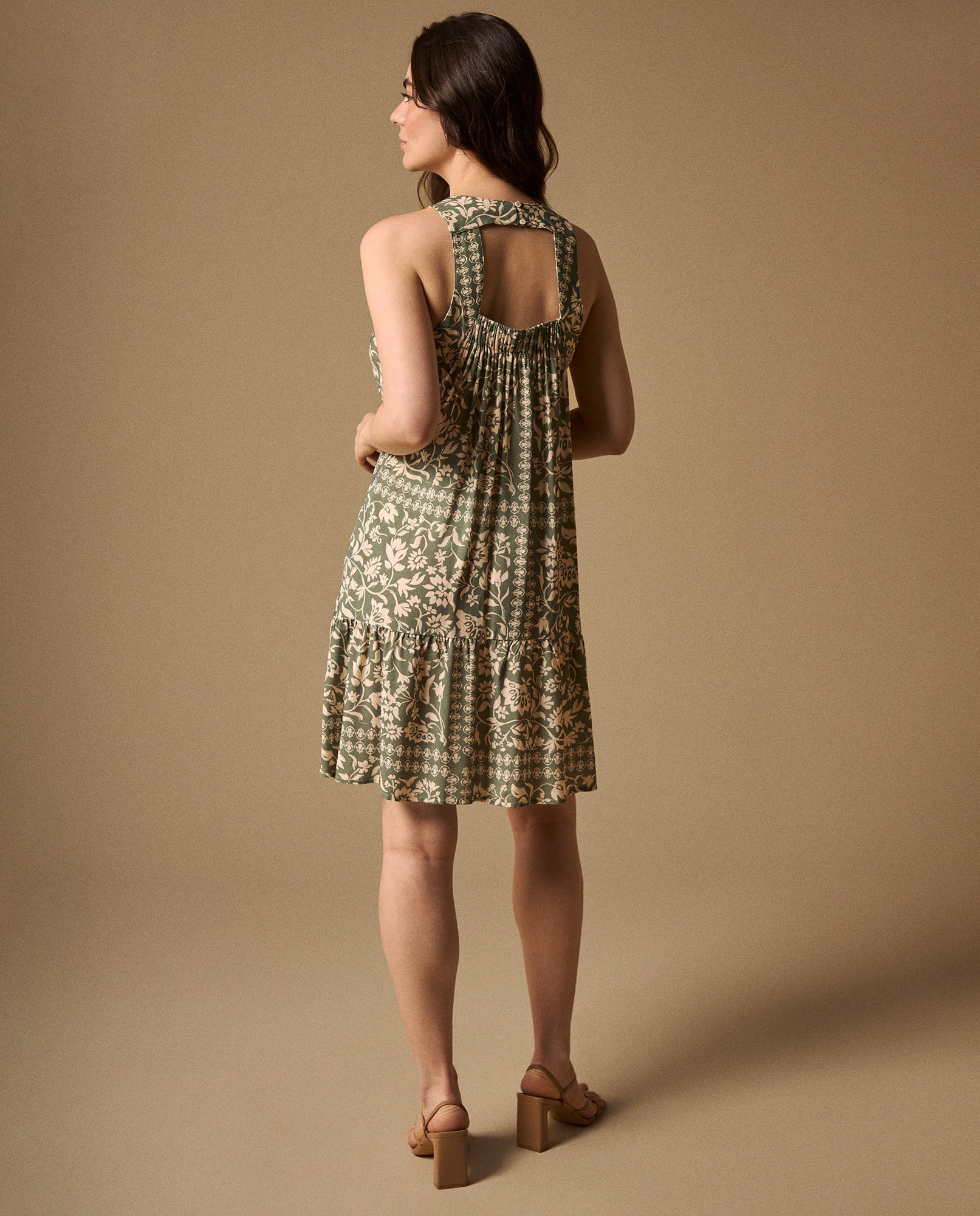 Vestido Floral con Volante - Verde 34_699G022_VER176009_5