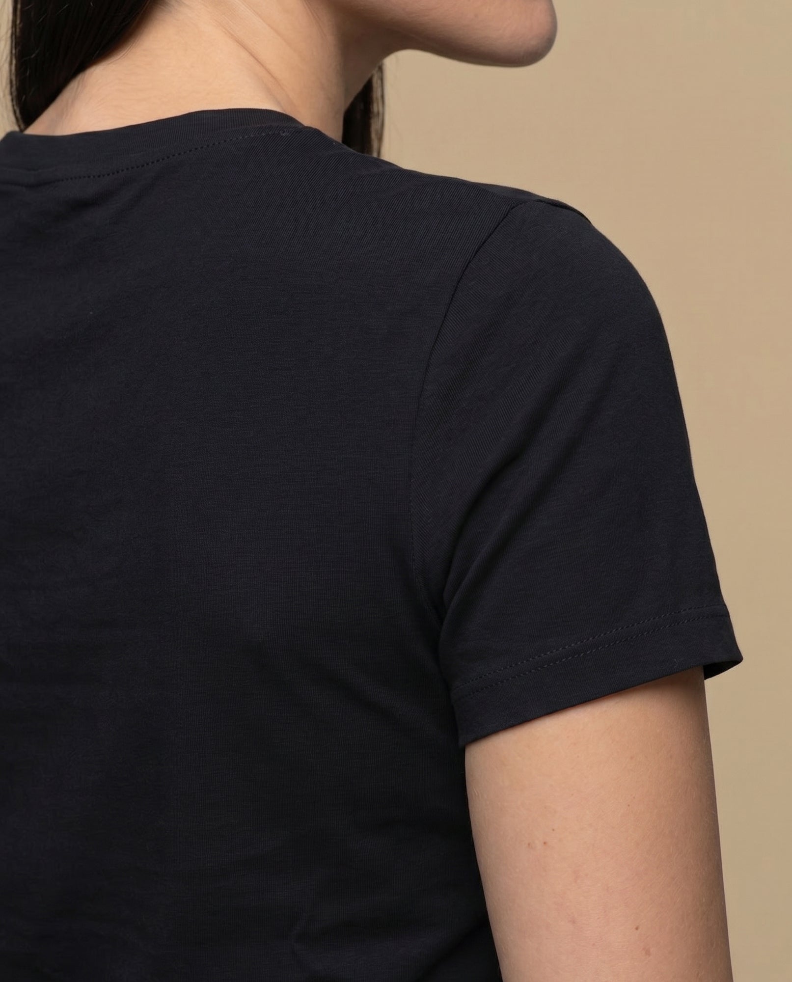 Camiseta manga corta bordada - Negro 34_901H000_NEG190303_6