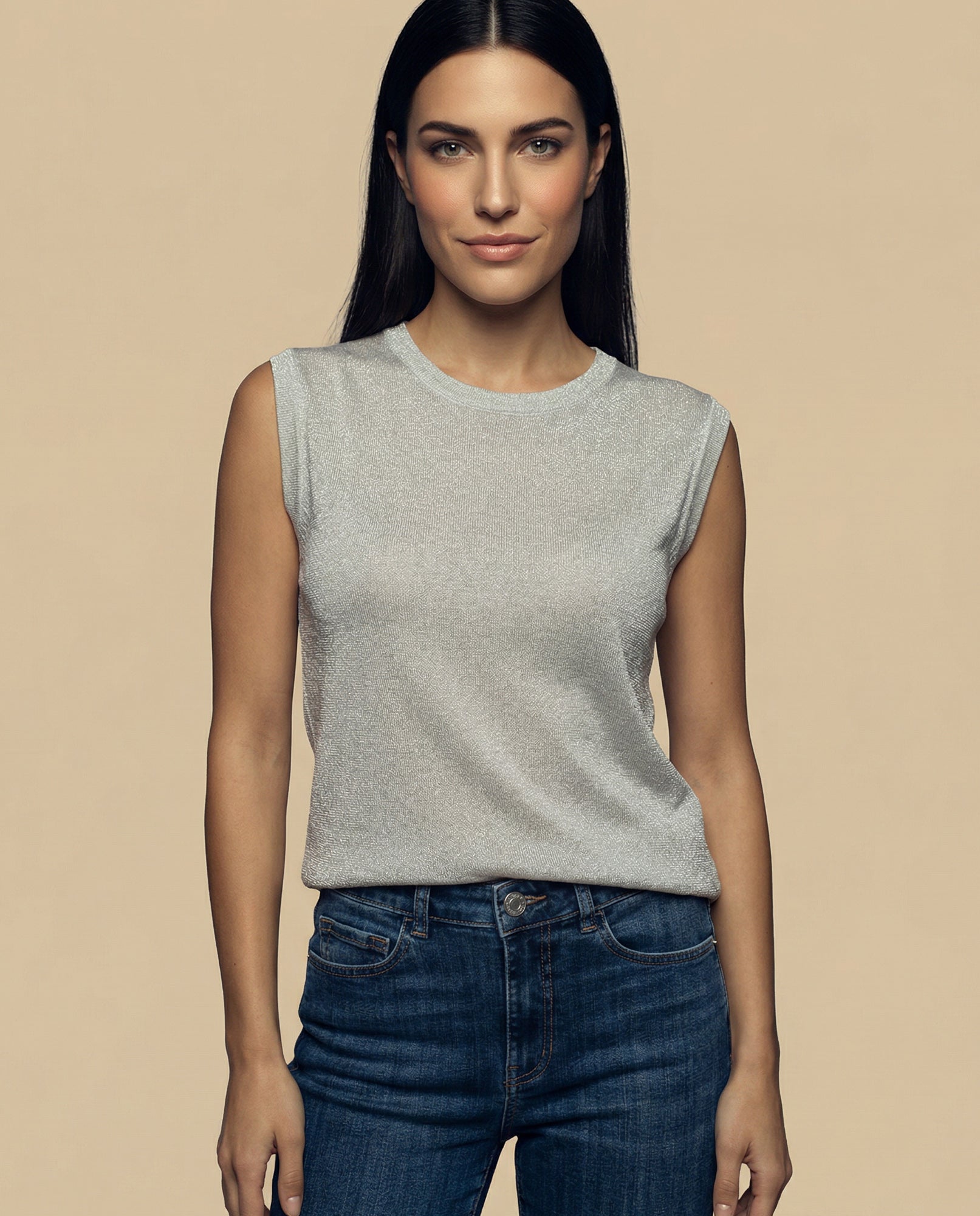 Camiseta manga corta con acabado brillante - Gris 34_902H000_GRI144804_0