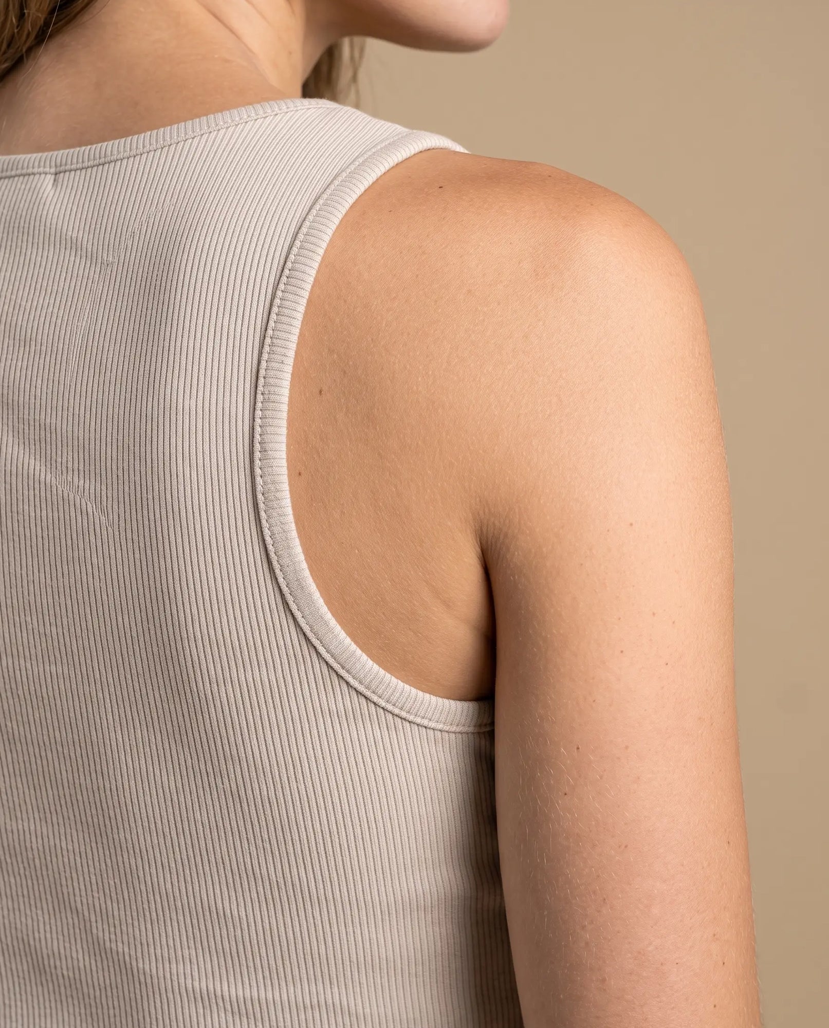 Camiseta manga sisa slim algodón - Beige 34_903H008_BEI161105_6