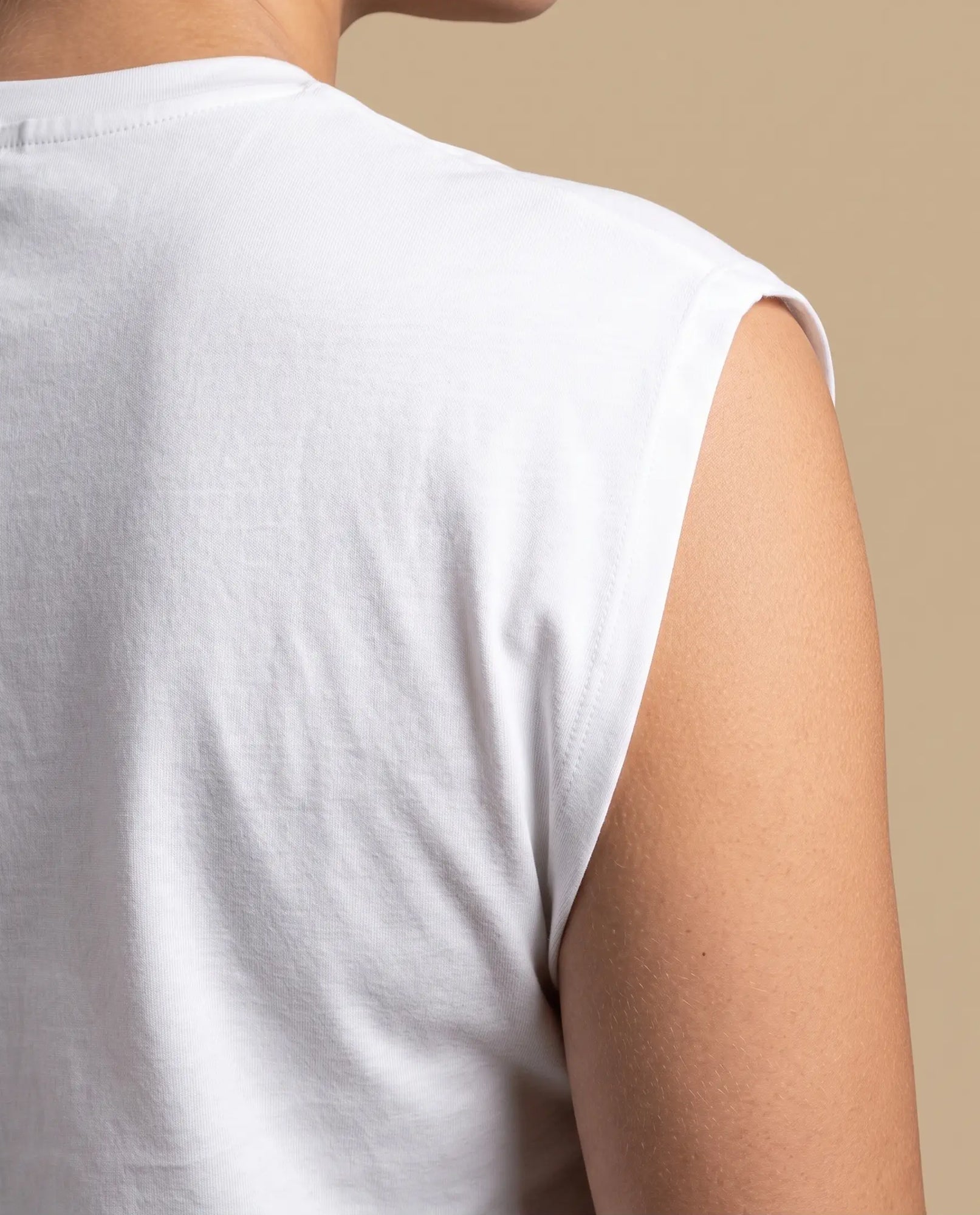 Camiseta manga sisa algodón minimalista - Crudo 34_903H013_CRU110602_6