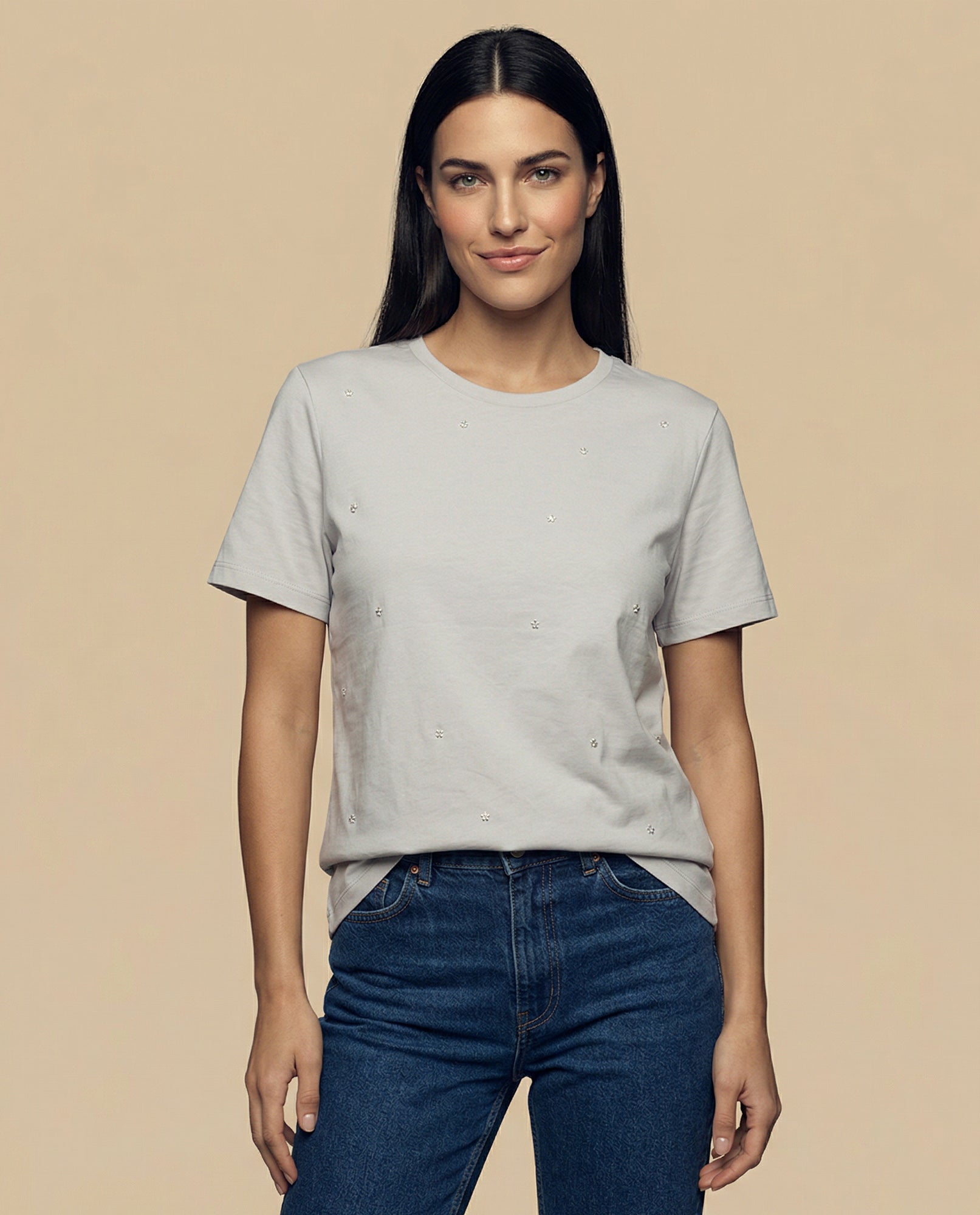 Camiseta cuello redondo con aplicaciones de pedrería - Gris 34_905H005_GRI144503_0