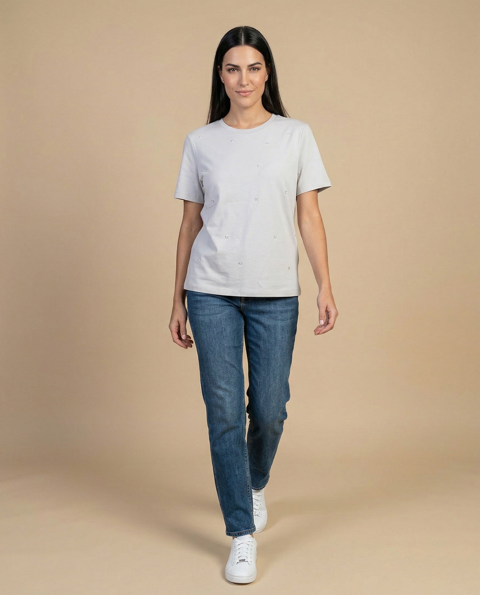 Camiseta cuello redondo con aplicaciones de pedrería - Gris 34_905H005_GRI144503_5