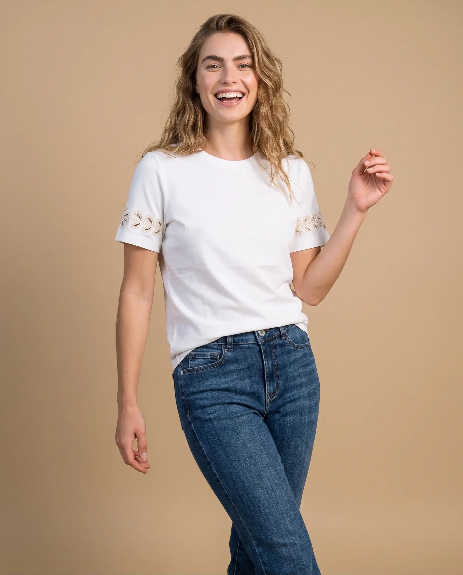 Camiseta manga corta bordado hojas - Crudo