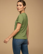 Camiseta con Bordados Florales - Beige
