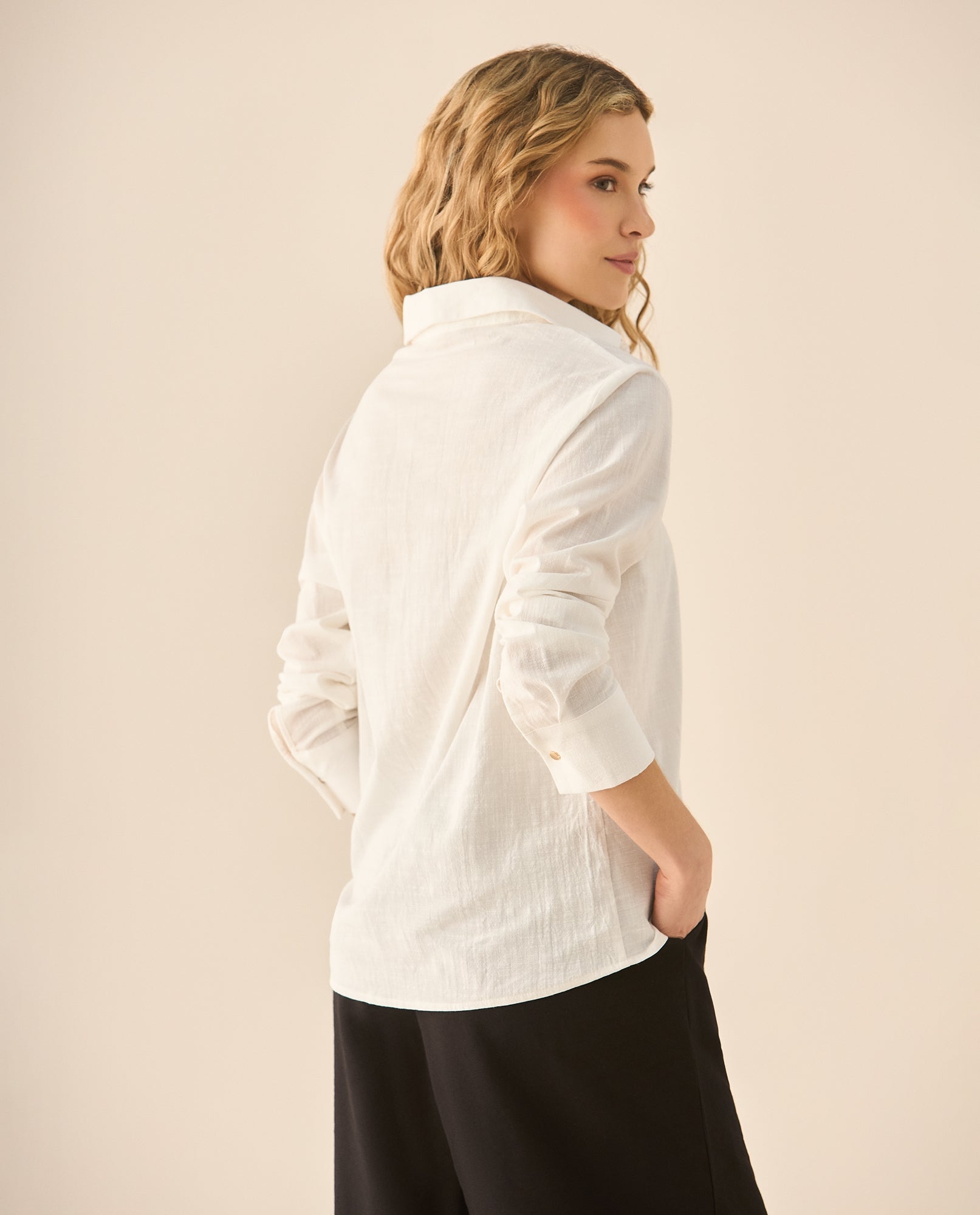 Camisa de tela con textura para mujer - Blanco 34_912G313_BLA110700_4