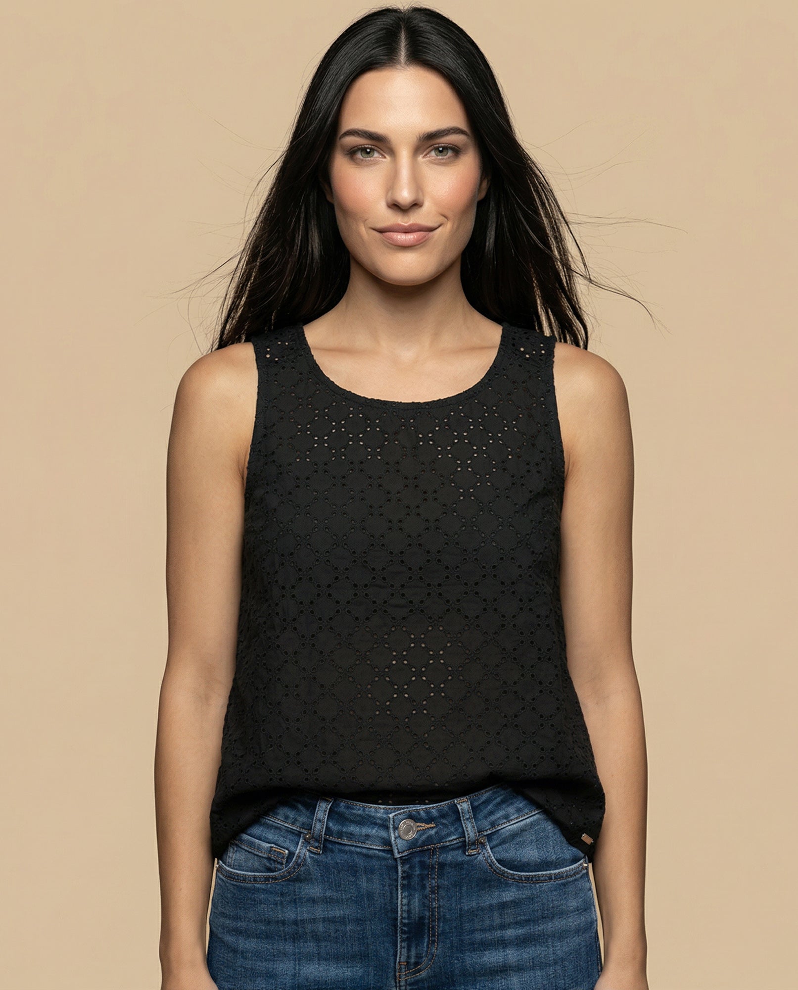 Camisa manga sisa de tejido con textura cuello redondo - Negro 34_912H003_NEG190303_0