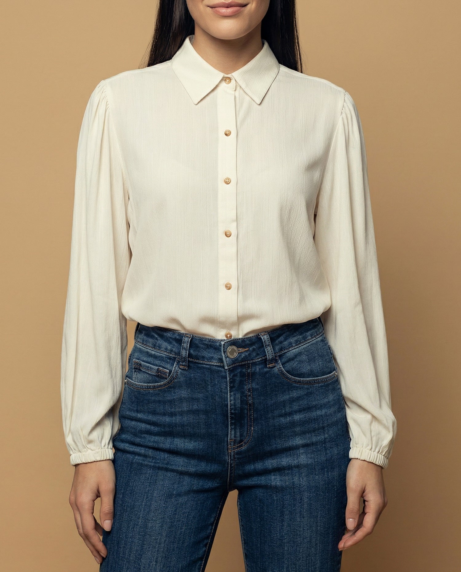 Camisa manga larga cuello camisero - Crudo