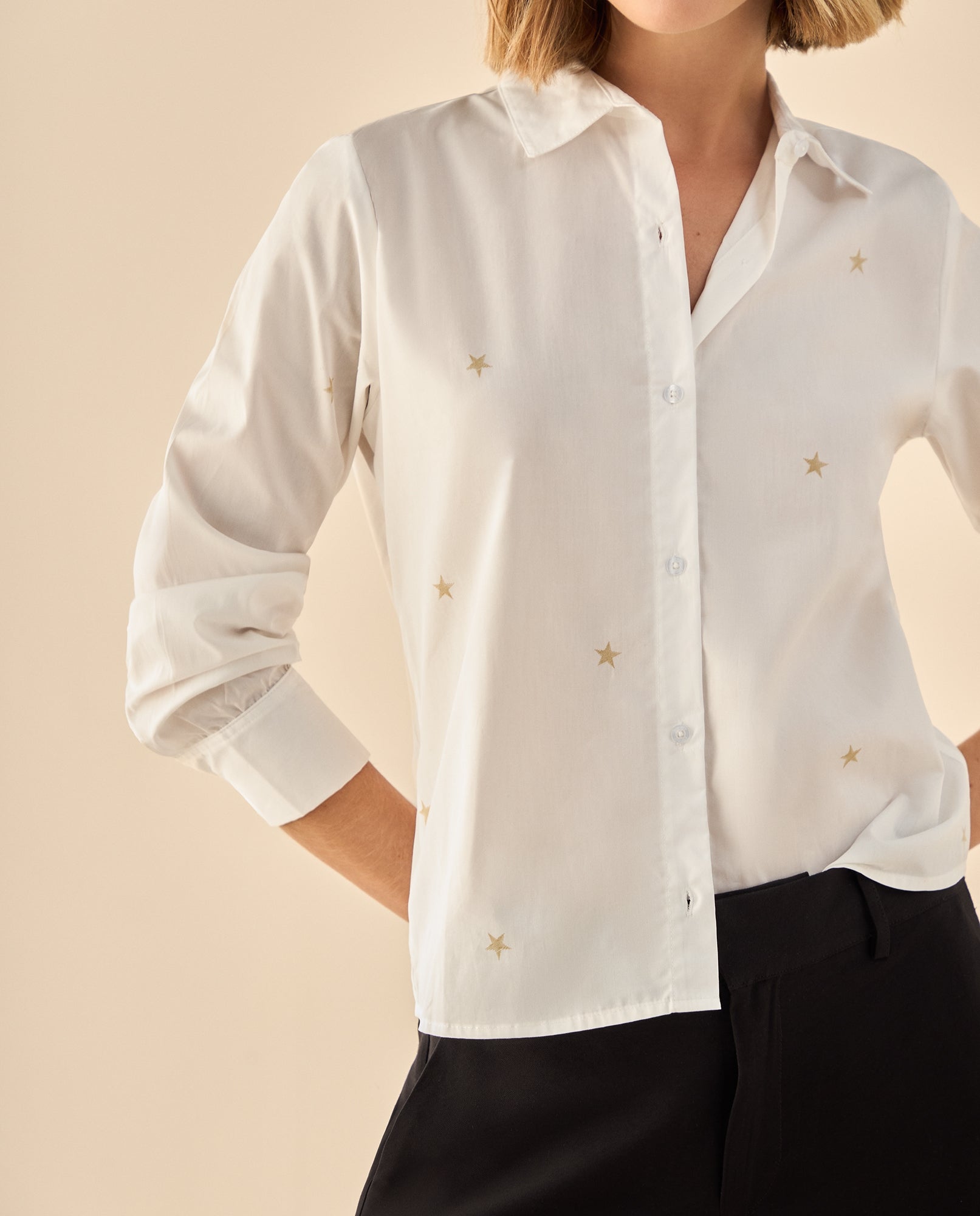 Camisa clásica de manga larga para mujer  - Blanco 34_913G300_BLA110700_3