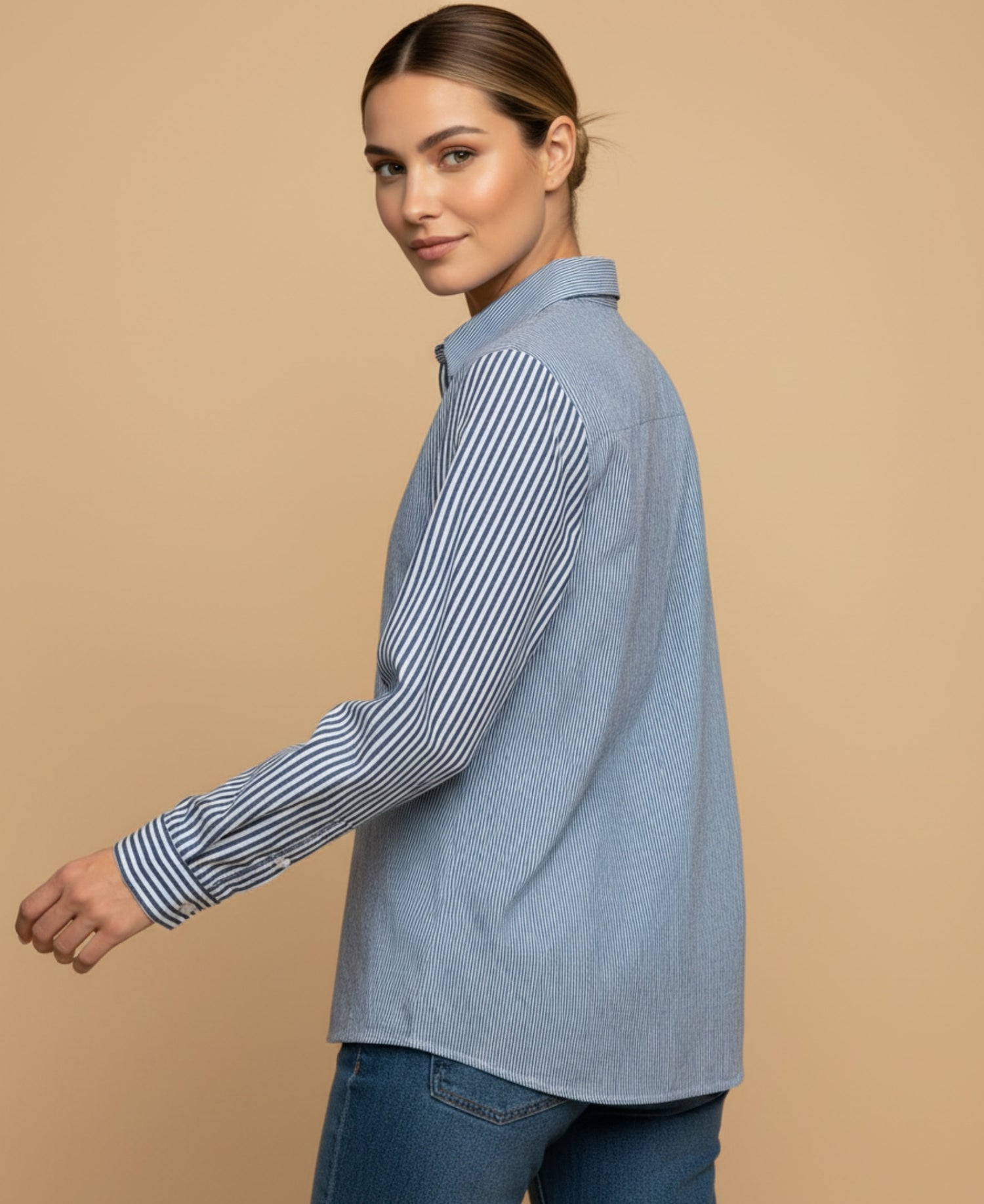 Camisa manga larga con paneles contrastantes para mujer - Azul