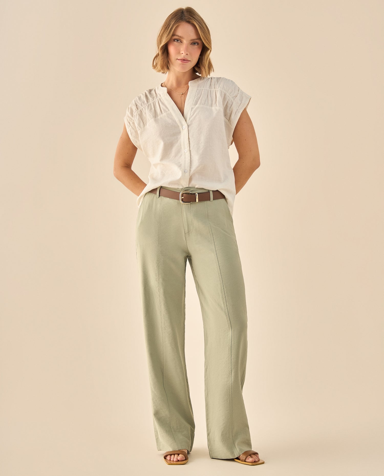 Blusa con Fruncido y Cuello Mao - Blanco