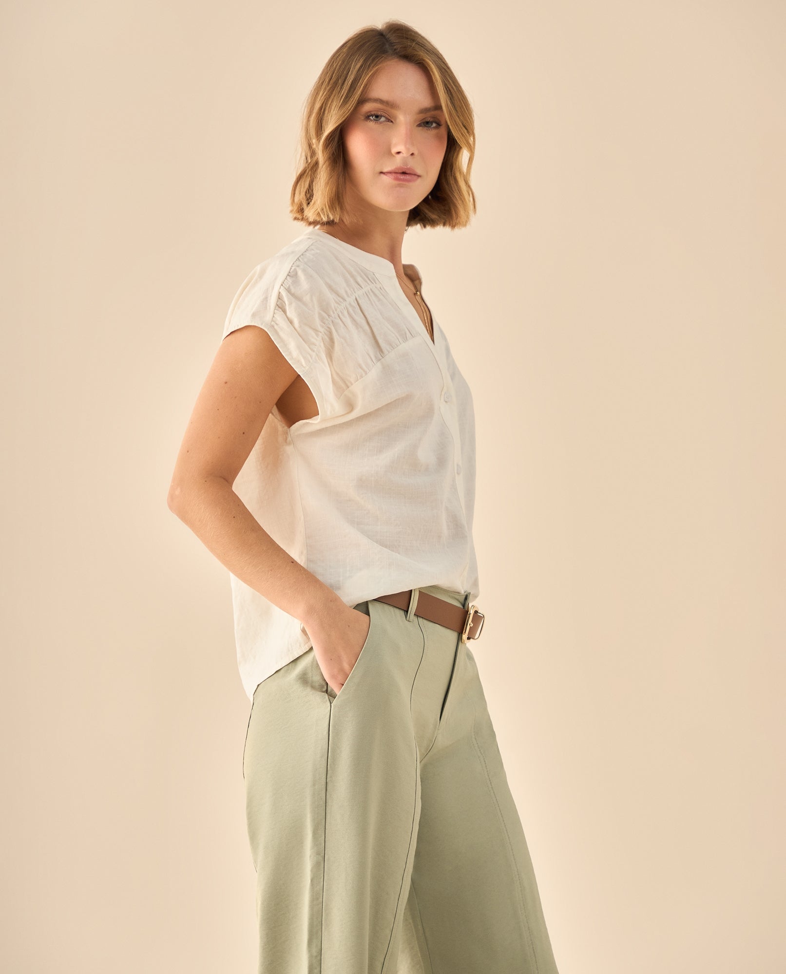 Blusa con Fruncido y Cuello Mao - Blanco 34_919G004_BLA114202_6