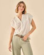 Blusa con Fruncido y Cuello Mao - Blanco