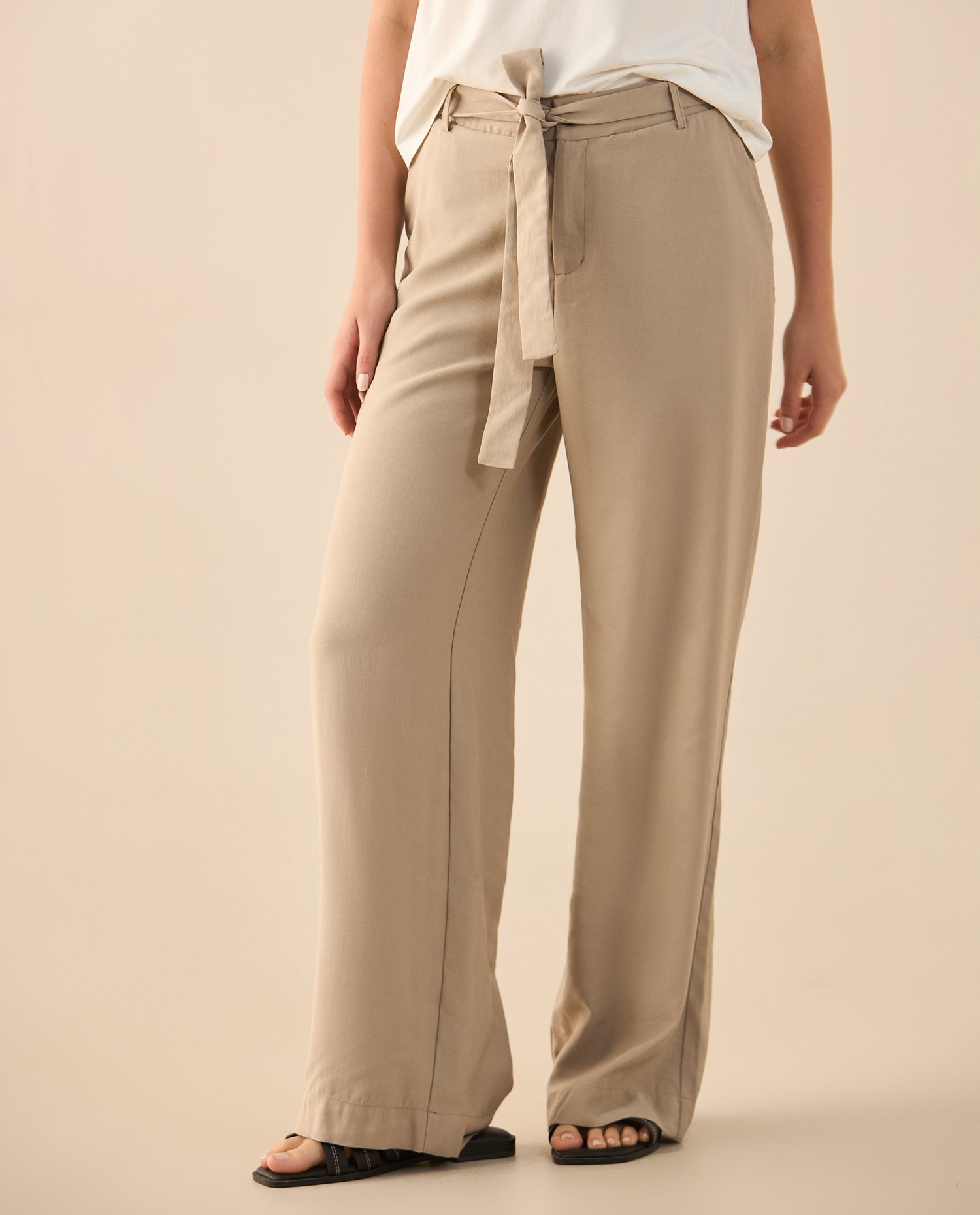 Pantalón con elástico posterior para mujer - Caqui