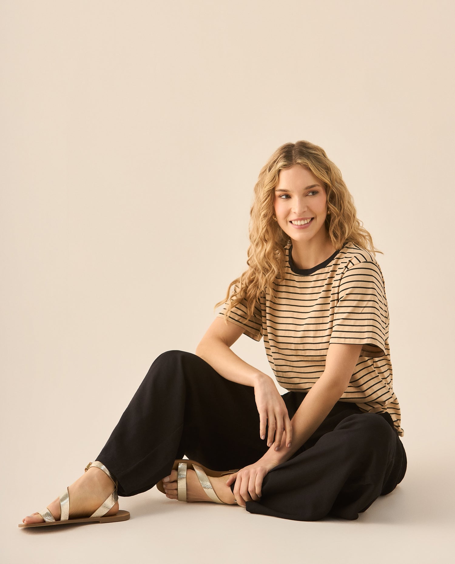 Pantalón clásico de silueta amplia para mujer - Negro
