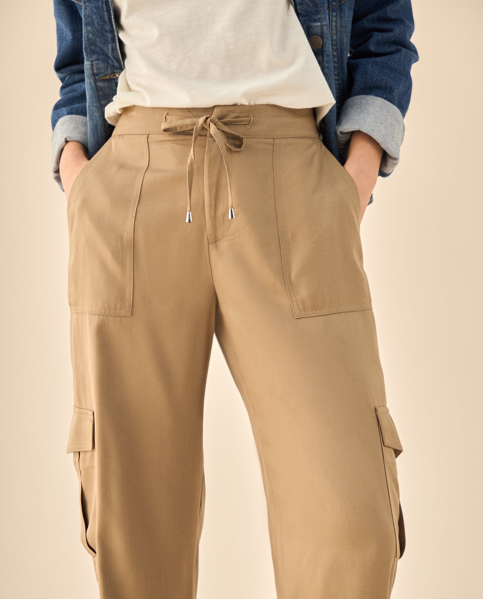 Pantalón Cargo con Bolsillos Funcionales - Verde 34_933G008_VER170208_5