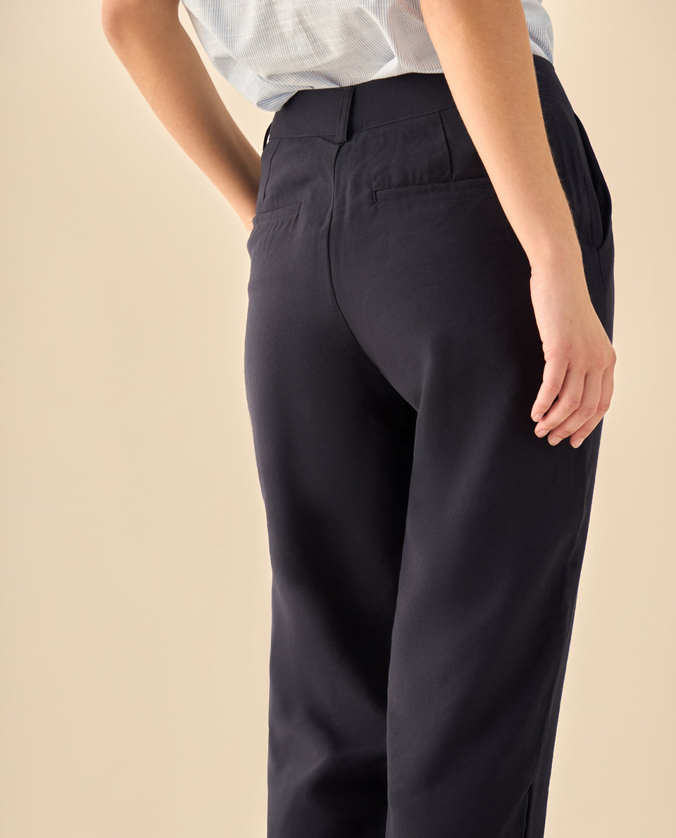 Pantalón con Botón Dorado - Azul 34_933G302_AZU194042_4