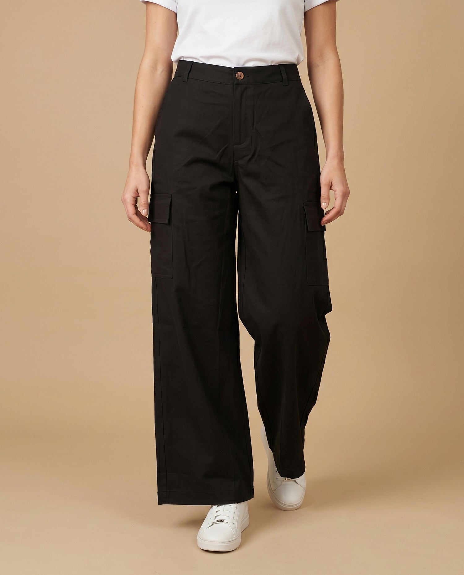 Pantalón cargo wide leg con bolsillos laterales para mujer - Negro
