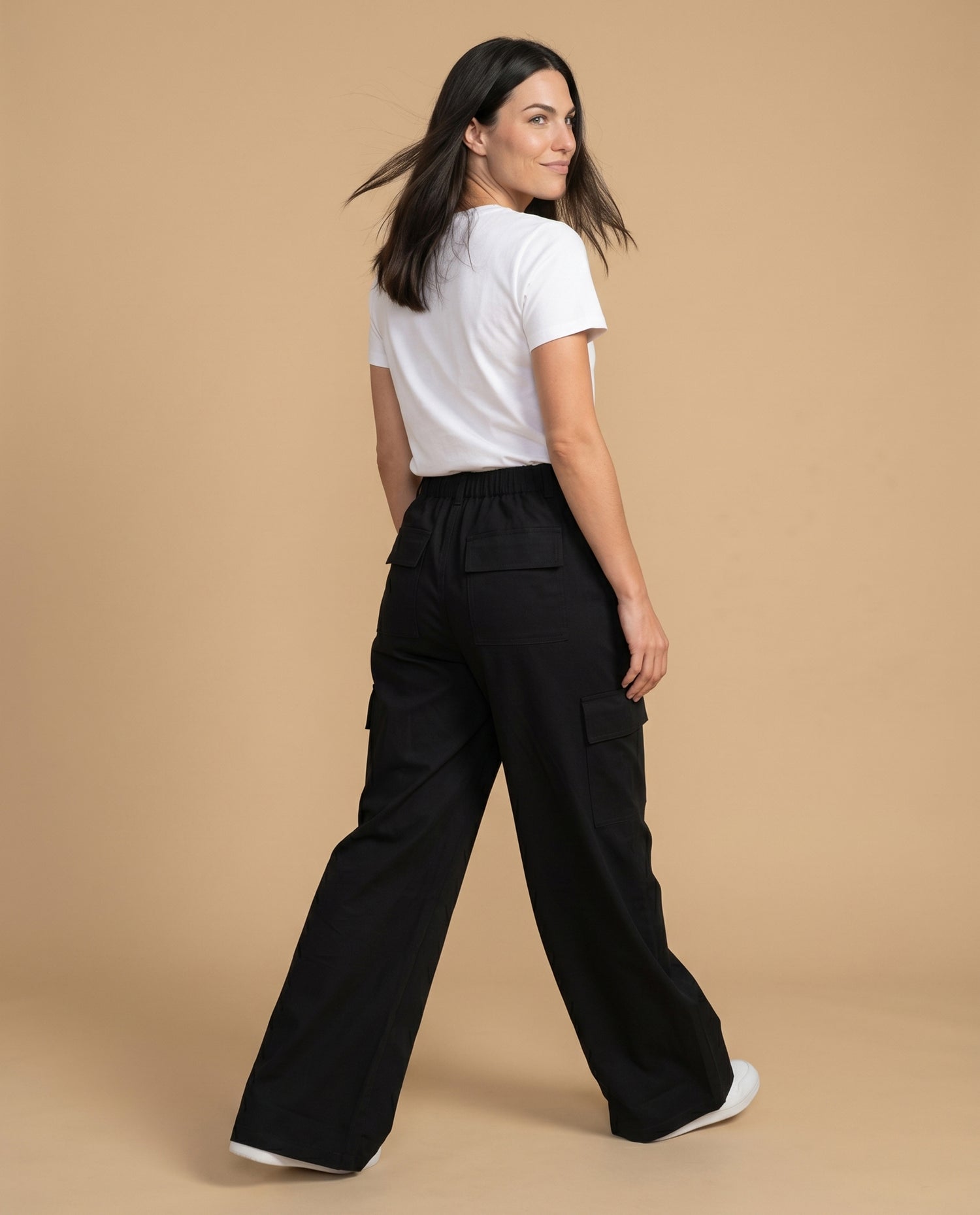 Pantalón cargo wide leg con bolsillos laterales para mujer - Negro