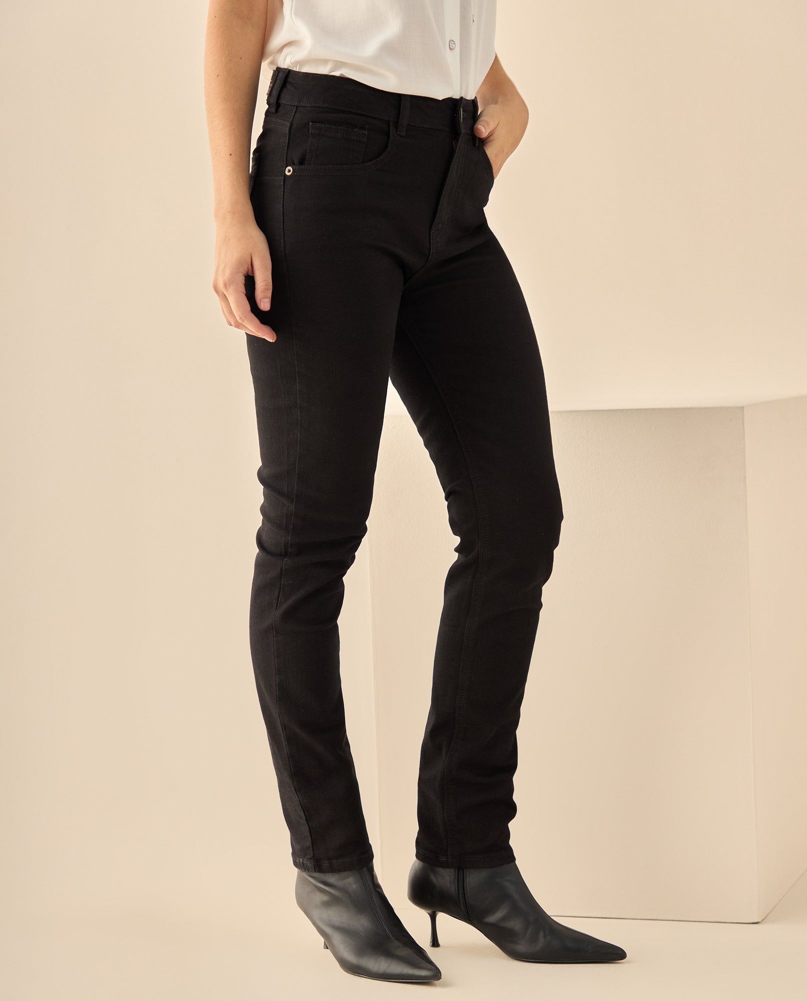 Jeans Skinny Tiro Alto con Stretch - Negro 34_972G303_NEG190303_6