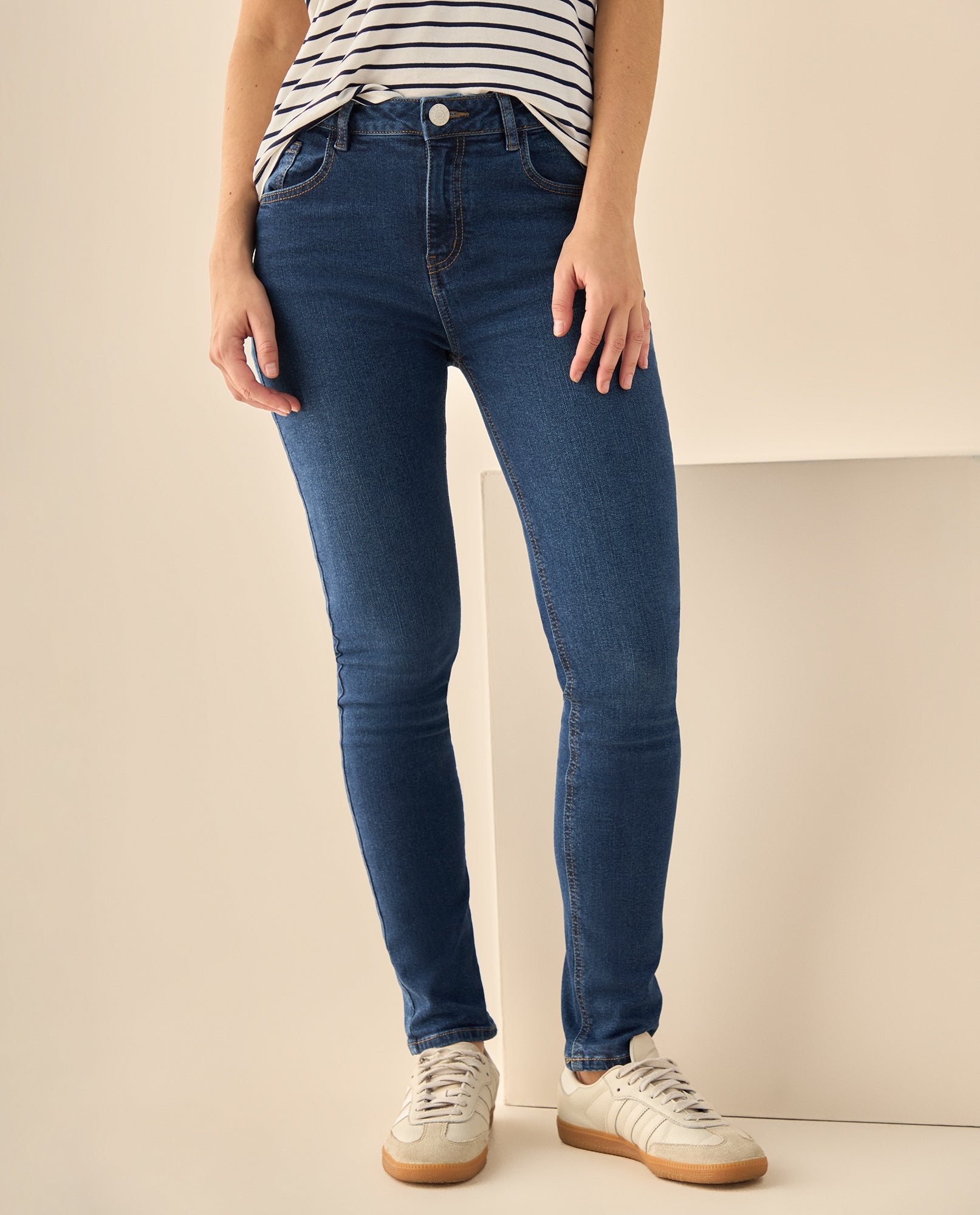 Jeans Skinny con Stretch Tiro Medio - Azul 34_972G306_AZU144307_3